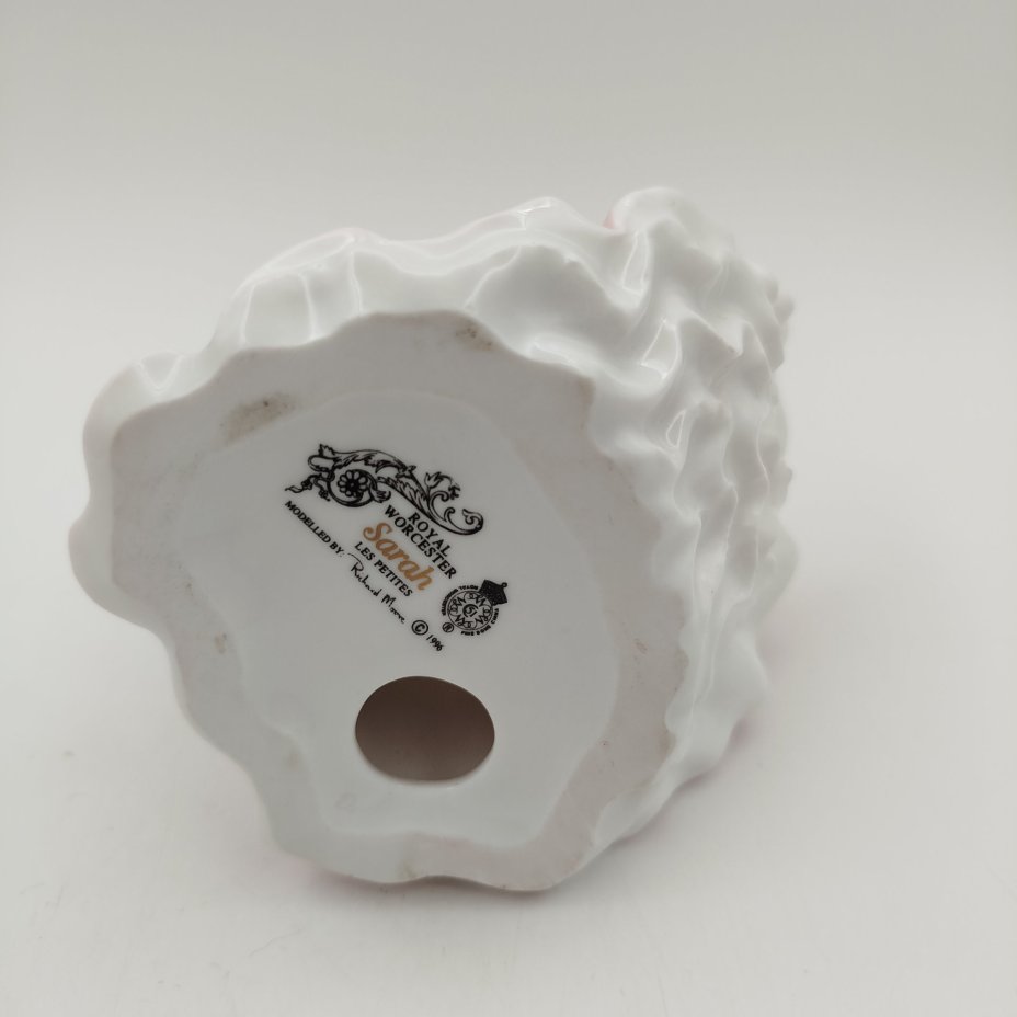 Статуэтка  "Сара" (Девушка в розовом), автор Richard Moore, фарфор, роспись, Royal Worcester, Royal Worcester