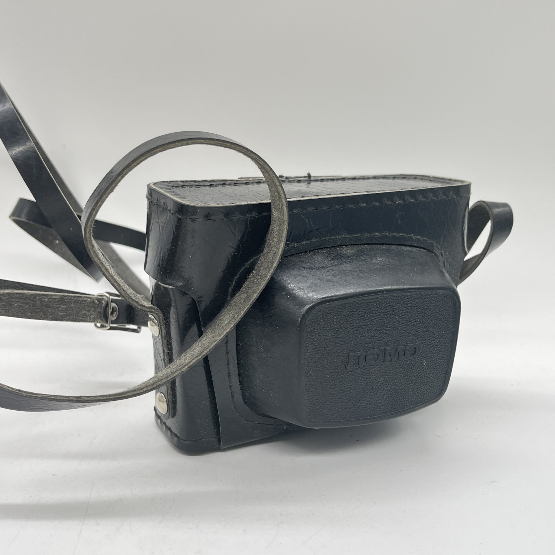 Фотоаппарат "Смена-8" в оригинальном кофре (не работает), металл, стекло, полимерный материал, кожа, ЛОМО (Ленинградское оптико-механическое объединение), СССР, 1970-1990 гг.