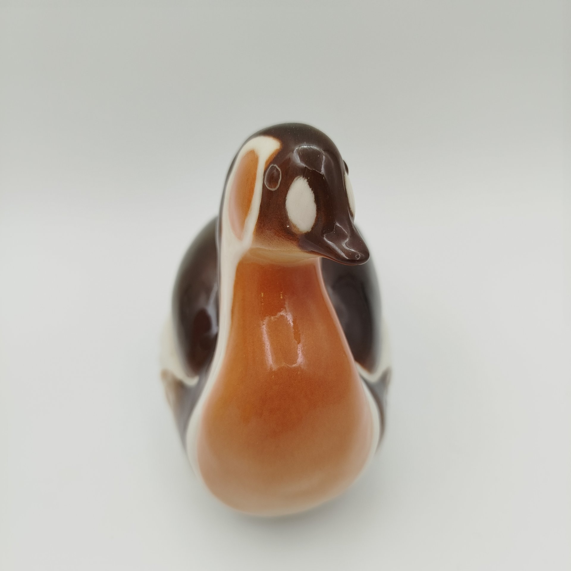 Статуэтка "Краснозобая казарка", скульптор П.П. Веселов