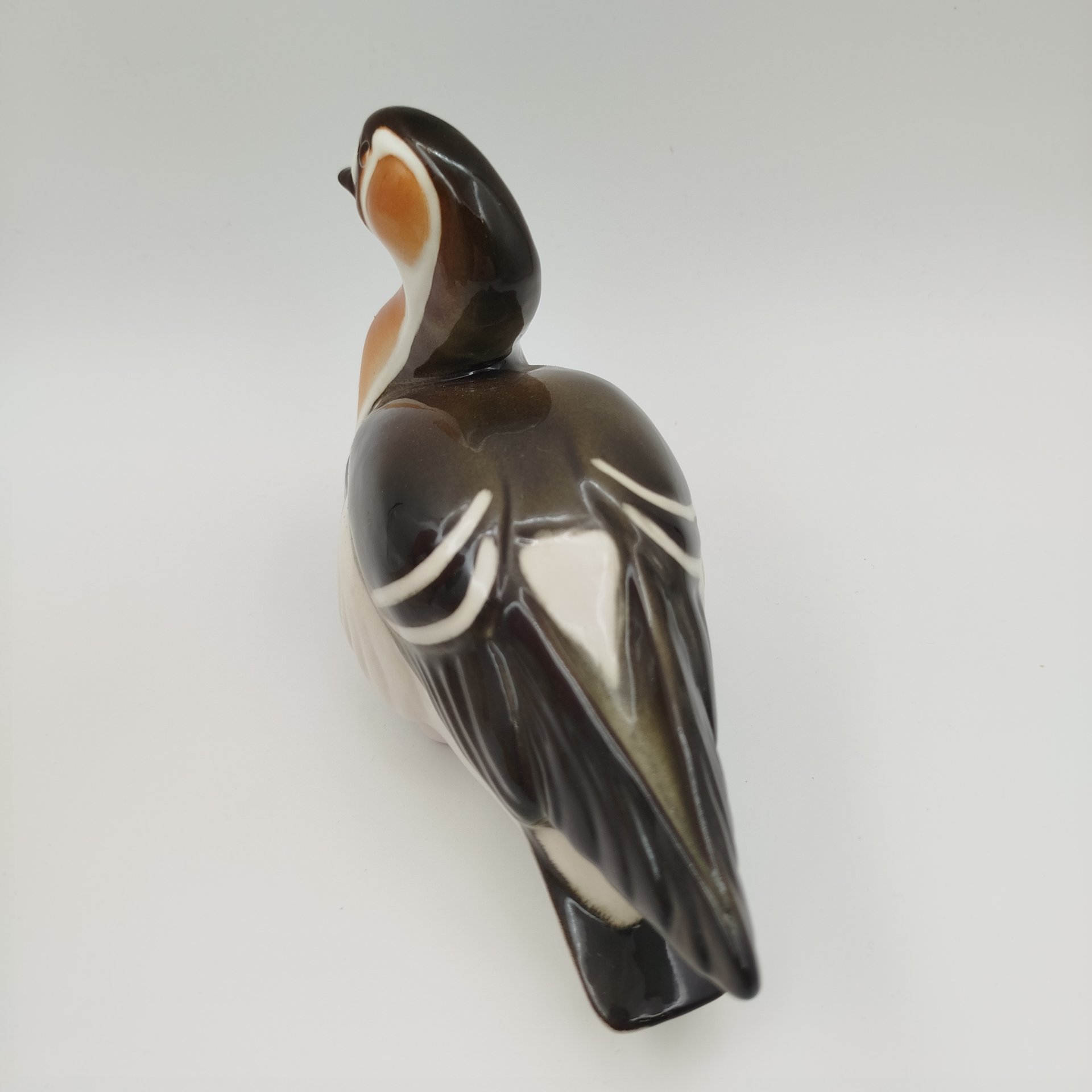 Статуэтка "Краснозобая казарка", скульптор П.П. Веселов