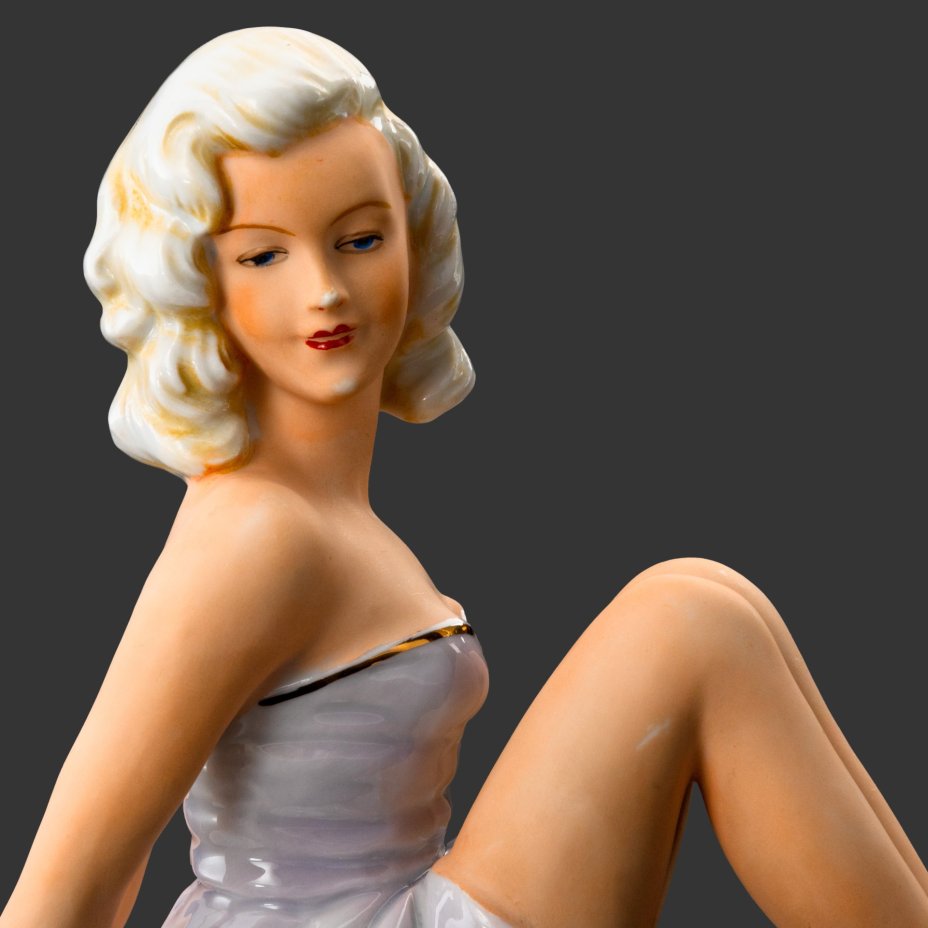 Статуэтка "Сидящая танцовщица", модель №18141, фарфор, роспись, золочение, Fasold & Stauch Bock Wallendorf, Fasold & Stauch Bock Wallendorf