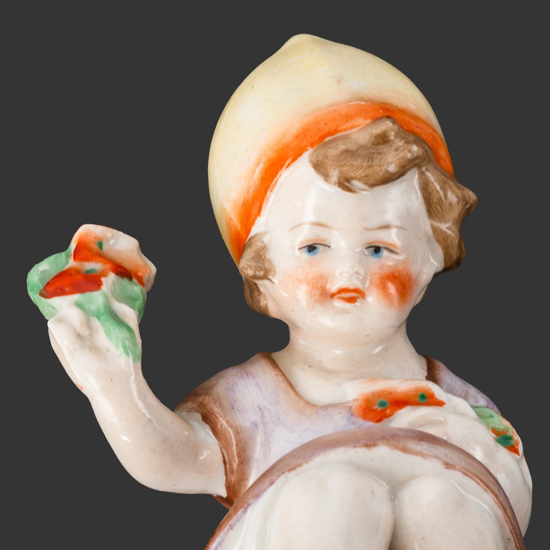 Статуэтка "Девочка и рак", фарфор, роспись, Германия, 1950-1970 гг.