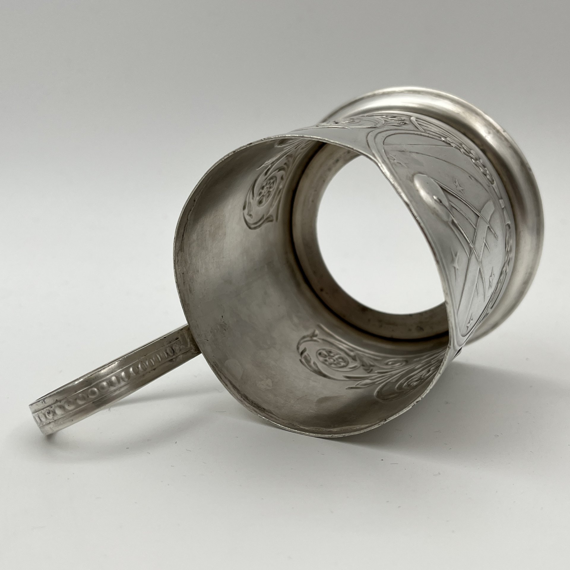 Подстаканник «Спутник», мНЦ (медь-никель-цинк), Мстерский завод художественных изделий «Ювелир», СССР, 1960-1980 гг.