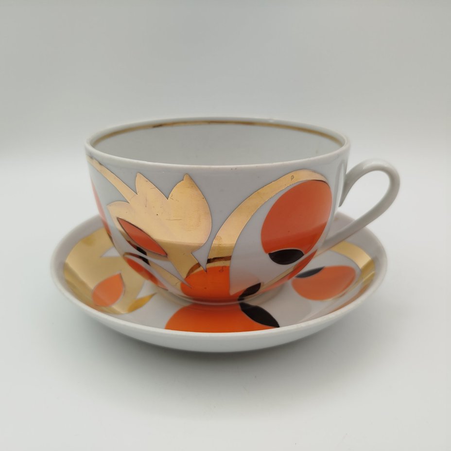 Чайная пара "Золотые яблоки" ("Райские яблоки"), автор росписи А. А. Чекулина, фарфор, крытье, золочение, Дмитровский фарфоровый завод (ДФЗ Вербилки), СССР, 1965-1991 гг., Дмитровский фарфоровый завод (ДФЗ Вербилки)