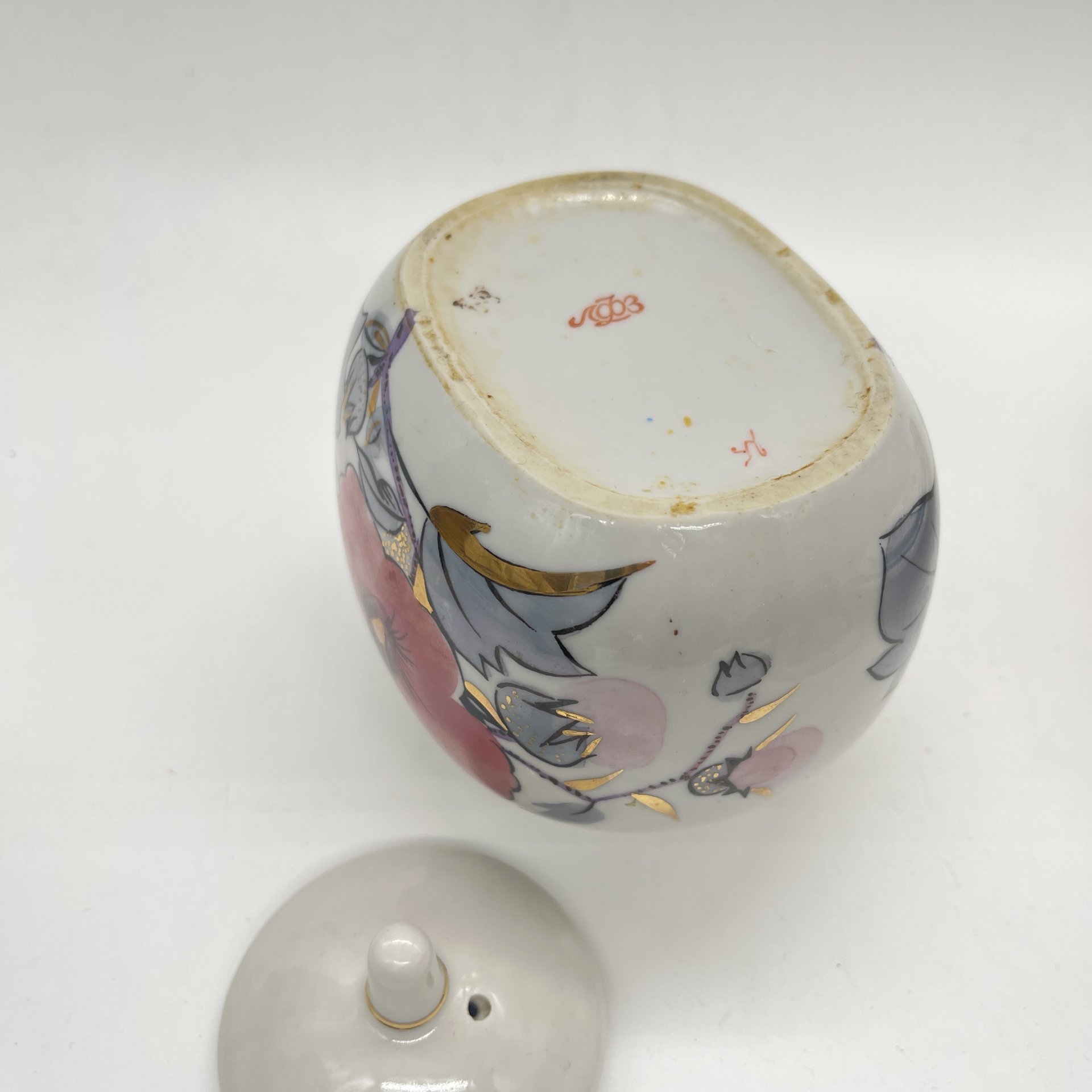 Чайница с расписным цветочным декором, фарфор, роспись, золочение, Ленинградский фарфоровый завод (ЛФЗ), СССР, 1960-1980 гг.