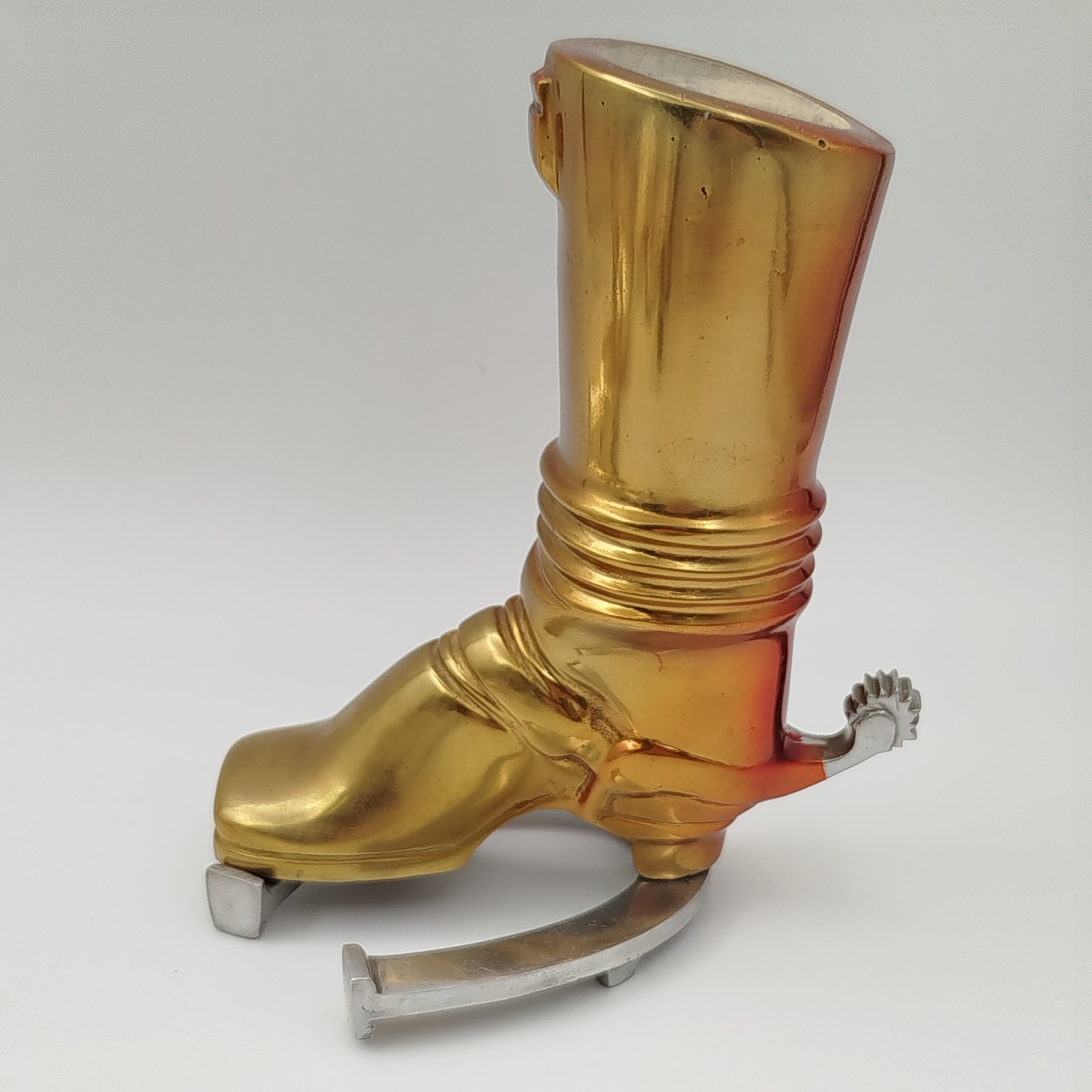 Карандашница "Сапог на подкове"