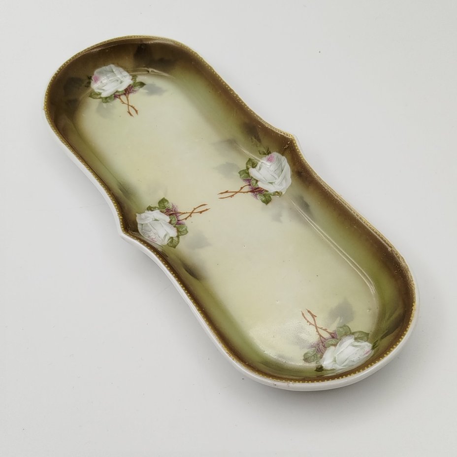 Лоток (визитница) с декором из роз