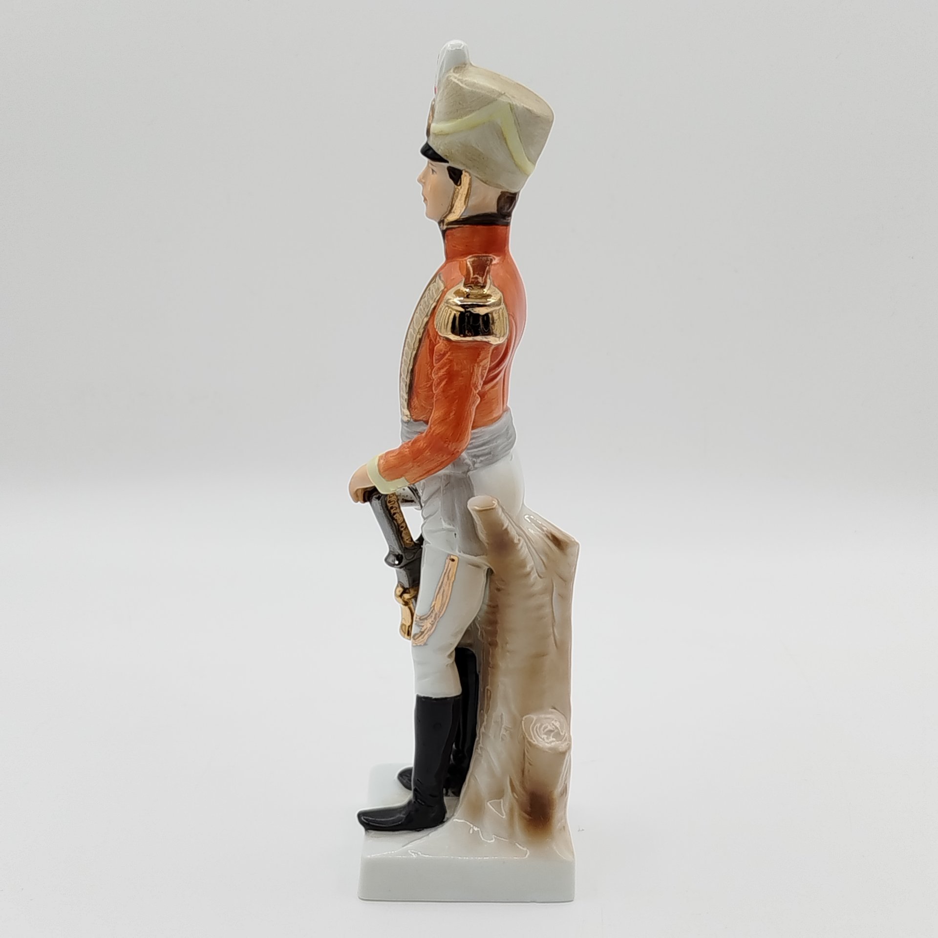 Статуэтка  «Офицер-гусар» ("Officier des Hussards")  из серии "Армия Наполеона" — фото 4