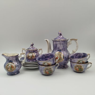 Сервиз кофейный "Мадонна" с разводами в фиолетовой гамме, на 4 персоны (11 предметов), фарфор, люстр, деколь, золочение, Европа, 1970-1990 гг.