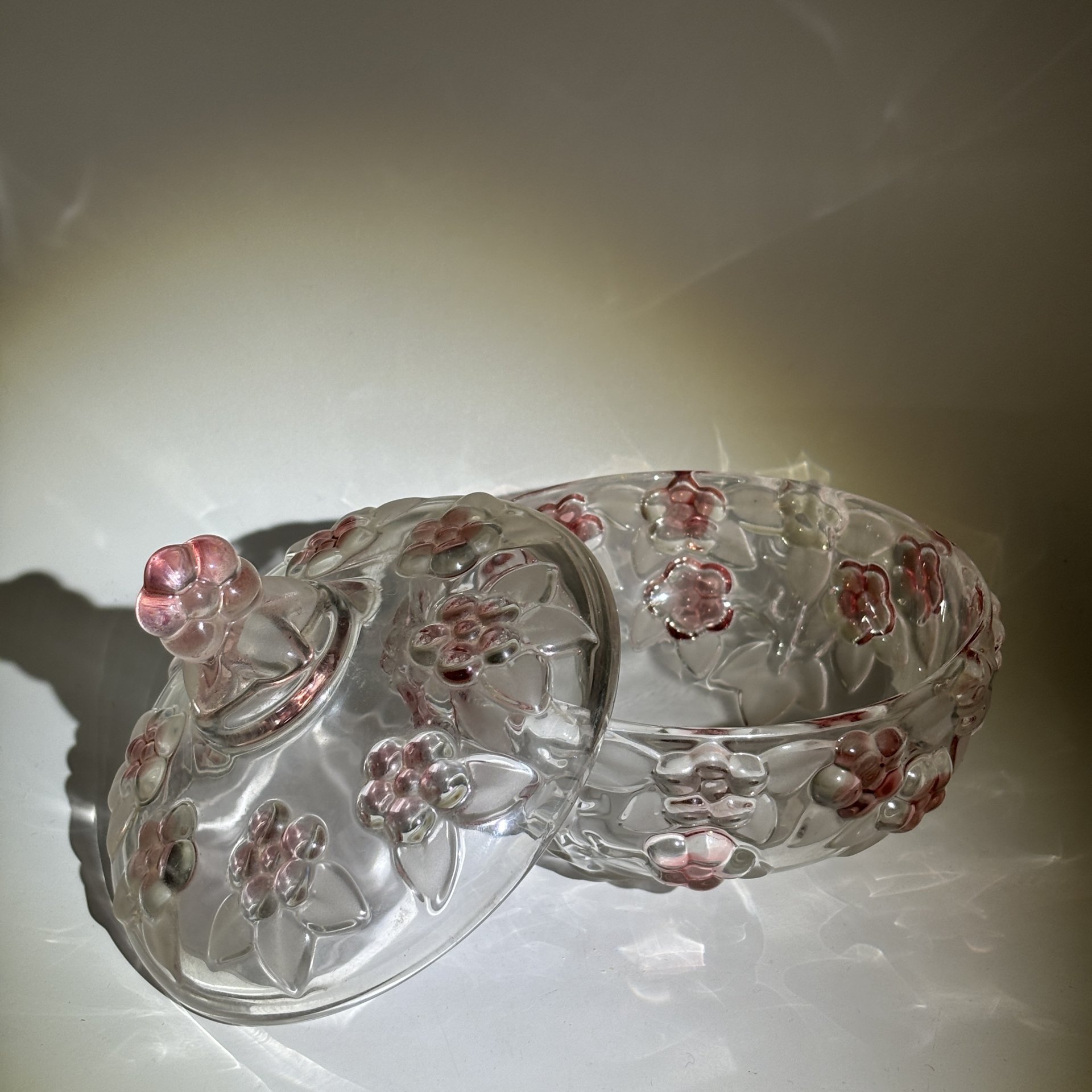 Конфетница с рельефным цветочным декором, стекло, Walther Glas, Германия, 2000-2010 гг., Walther Glas