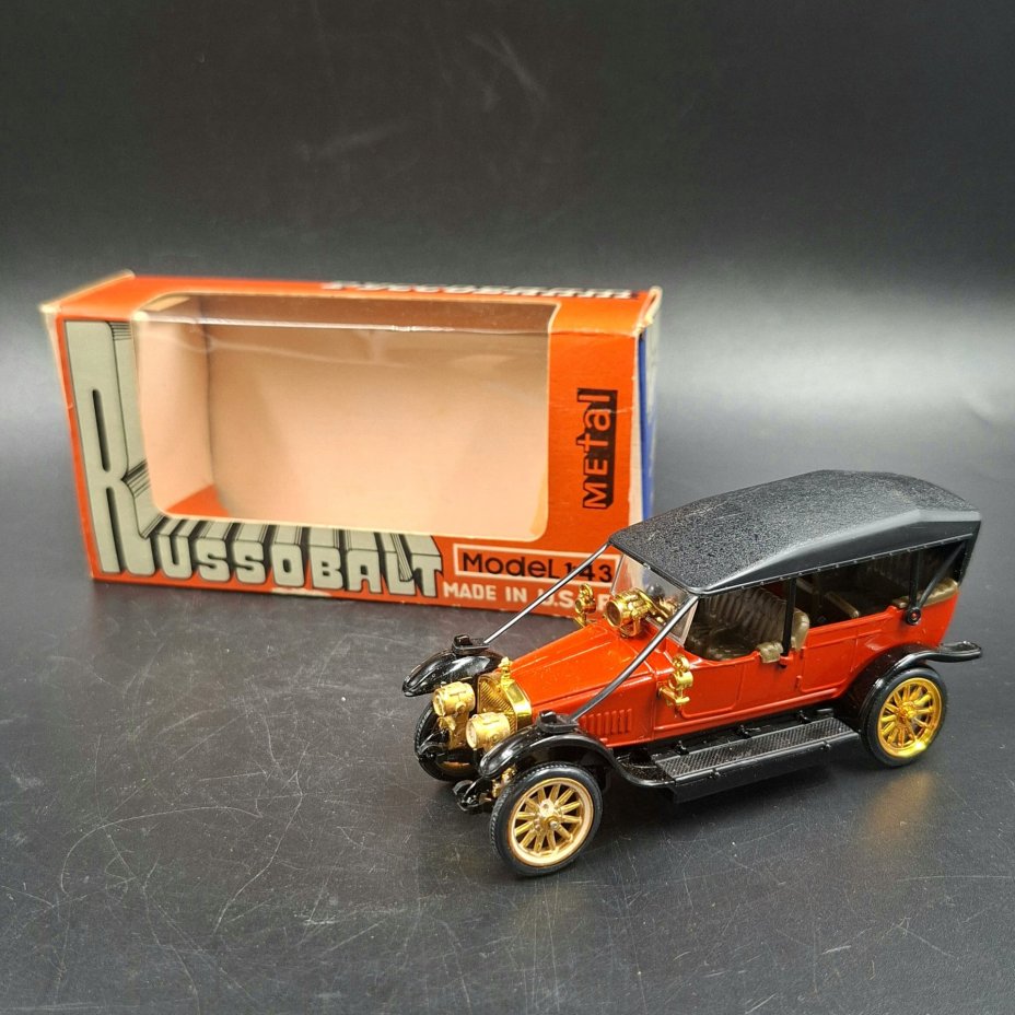 Модель коллекционная "Руссобалт С24/40" (1:43) в оригинальной коробке