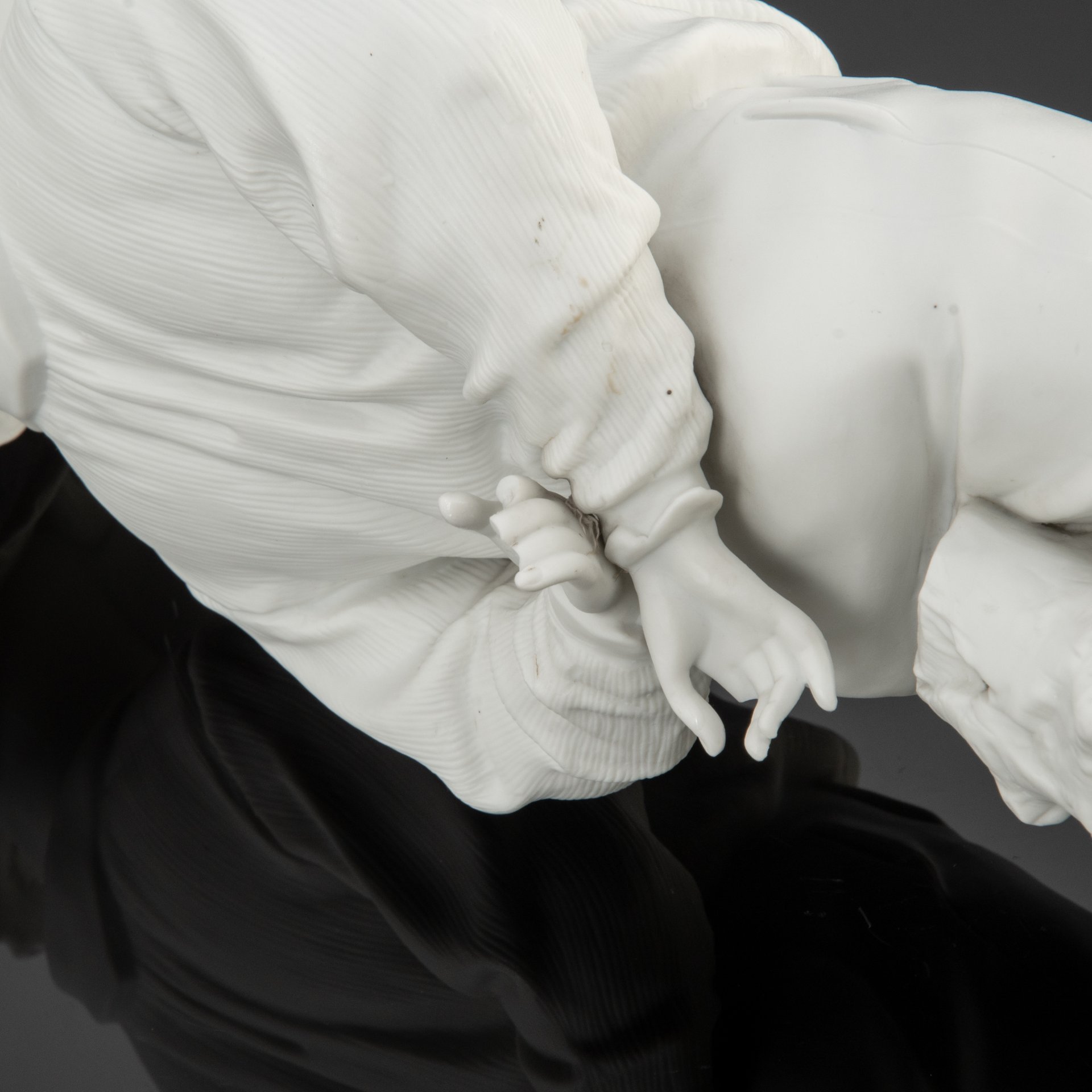 Статуэтка "Мальчик в шляпе", Volkstedt Porcelain porcelain factory - Richard Eckert & Co