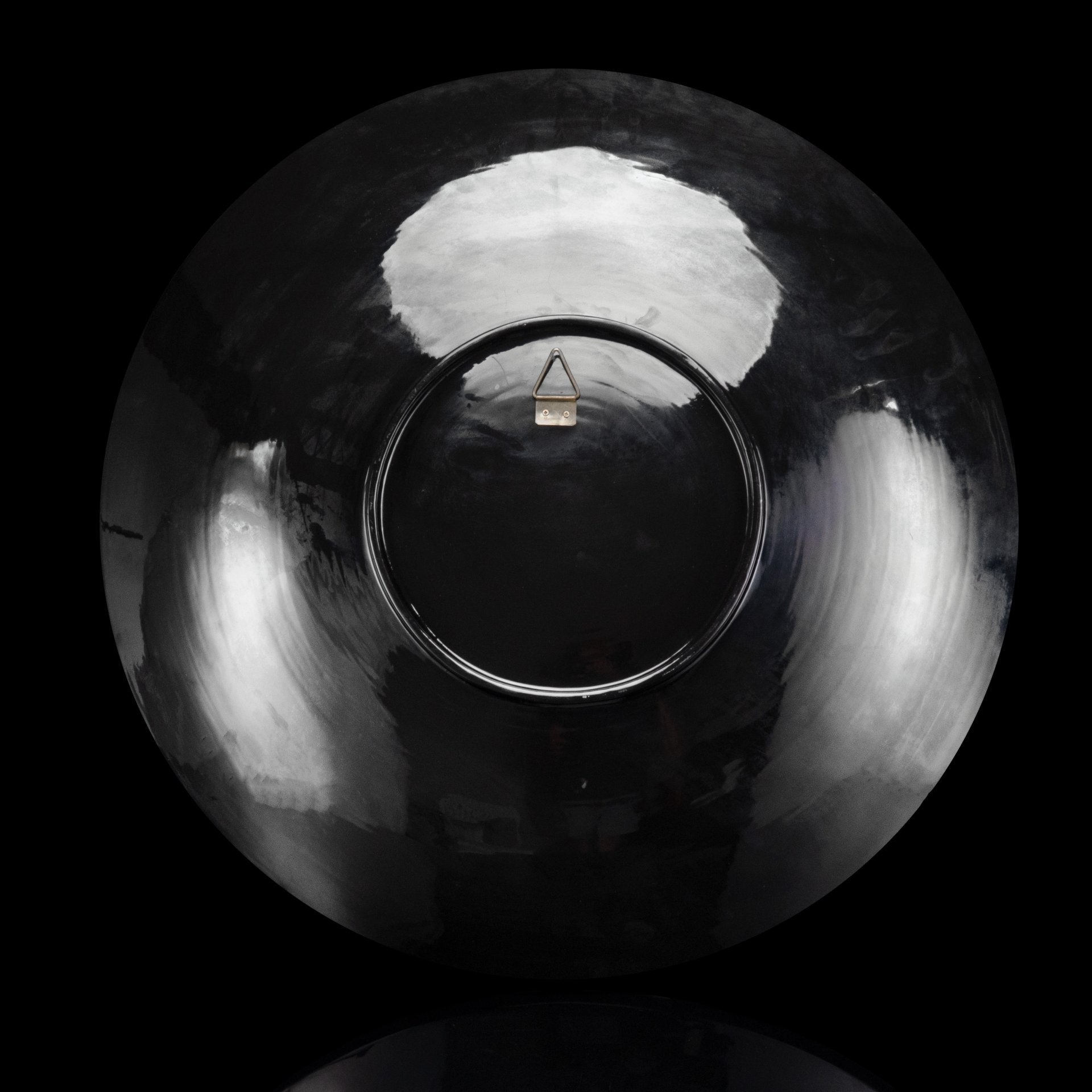 Подвесное блюдо "Карпы в пруду с лотосами"