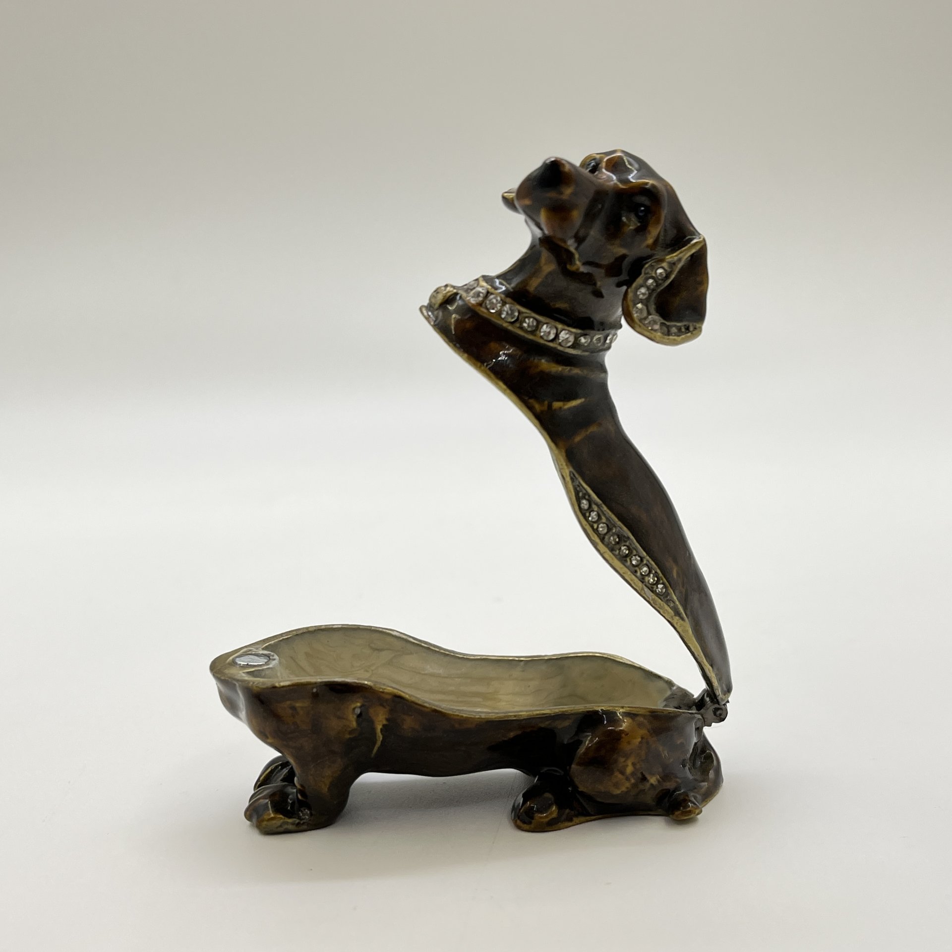 Статуэтка (шкатулка) "Такса", сплав металлов, стразы, Европа, 2000-2010 гг.