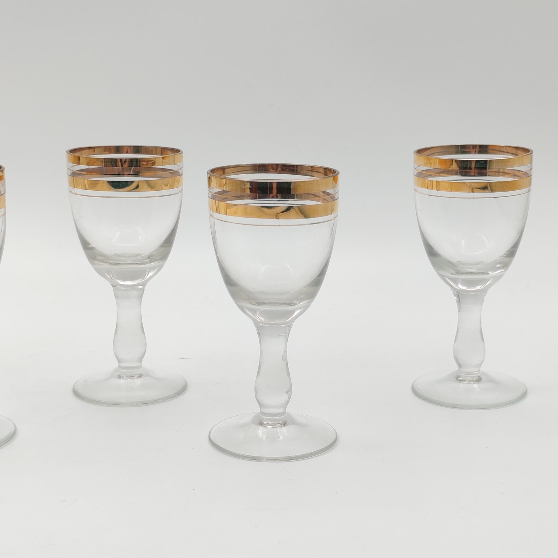 Набор рюмок с золотой каймой на 6 персон, стекло, золочение, СССР, 1970-1990 гг.