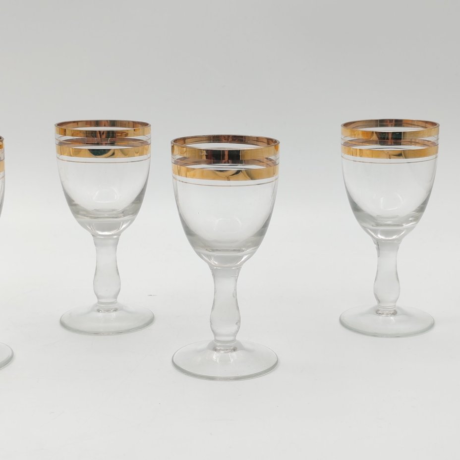 Набор рюмок с золотой каймой на 6 персон