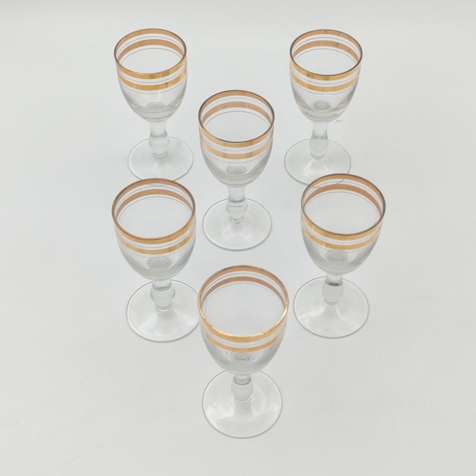 Набор рюмок с золотой каймой на 6 персон