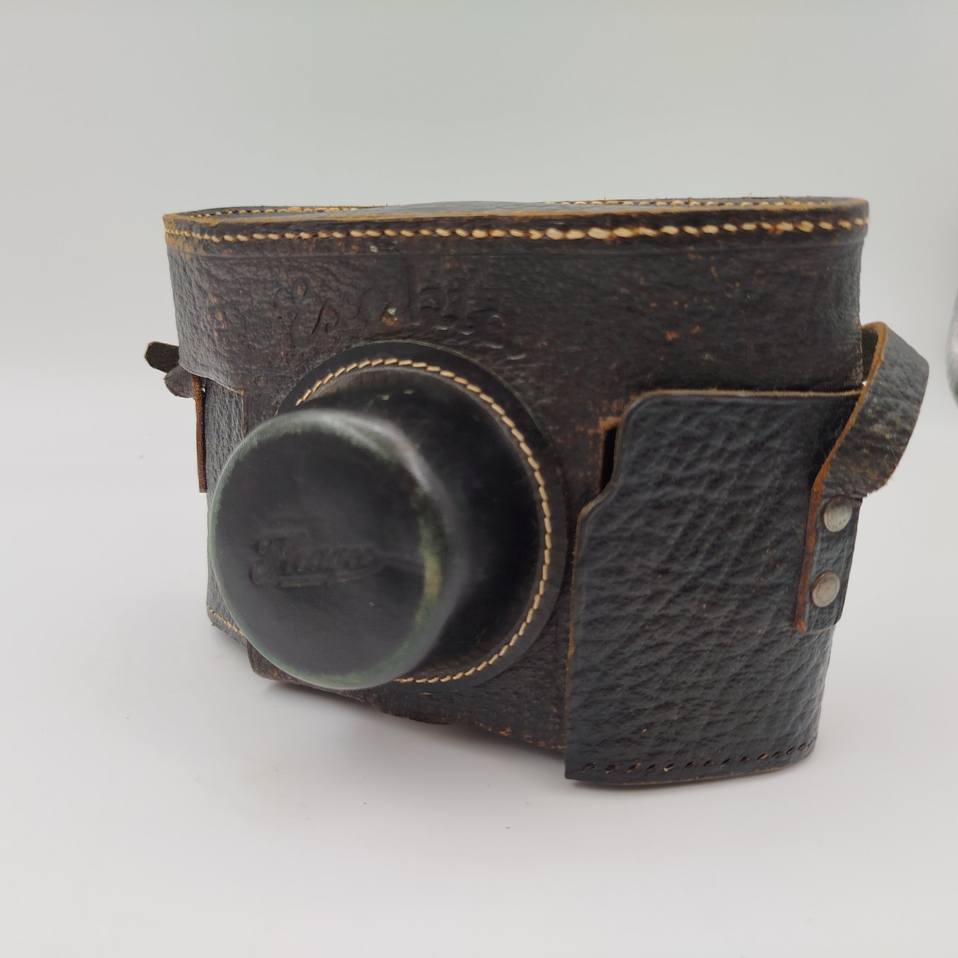 Фотоаппарат "Exacta" в кофре, Jhagee