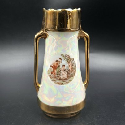 Вазочка "Мадонна" с продолговатыми ручками, "Margarete Freitag", фарфор, деколь, люстр, золочение, ГДР, 1945-1956 гг.