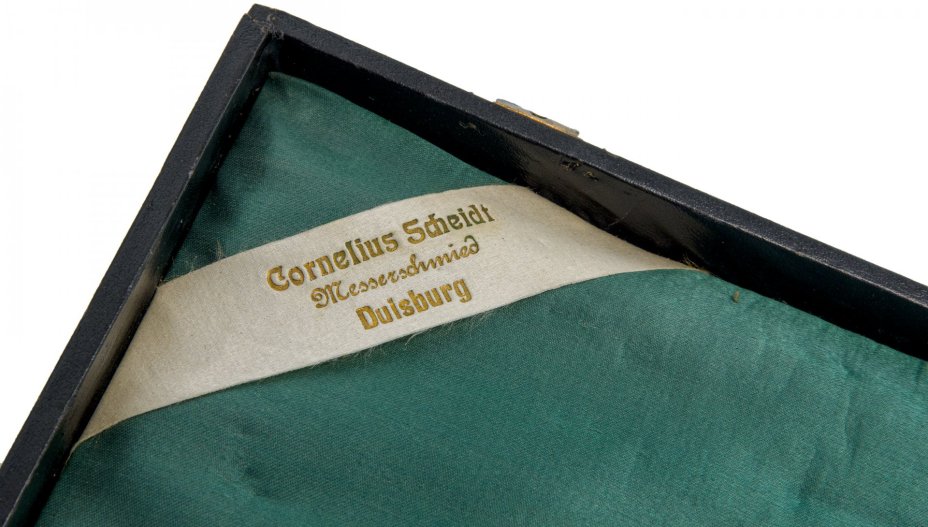 Набор для разделки дичи подарочный (3 предмета), сталь, рог, фирма "Conelius Scheidt", г. Золинген, Германия, 1920-1950 гг.