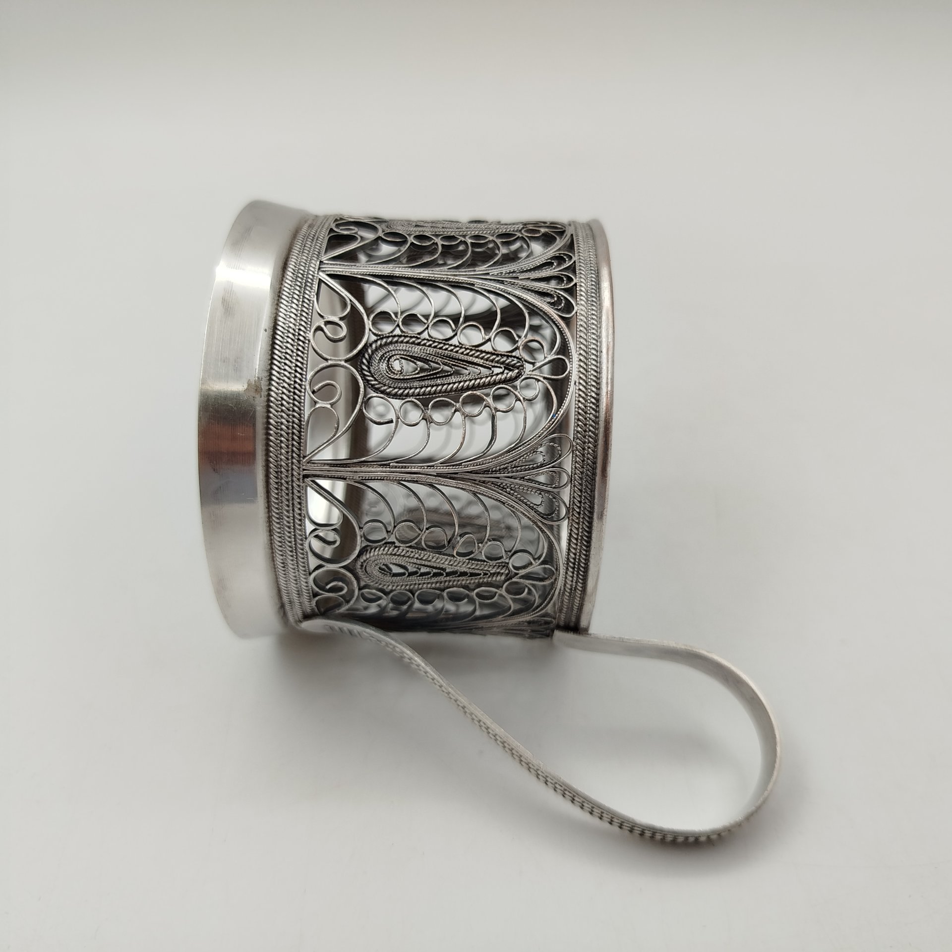 Подстаканник ажурный, мельхиор (медь-никель), скань, Казаковский завод художественных изделий (КХИ), СССР, 1960-1980 гг.