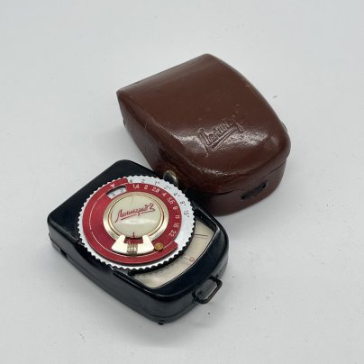 Фотоэлектрический экспонометр "Ленинград", пластик, кожа, Завод «Вибратор», г. Ленинград, СССР, 1950-1970 гг.