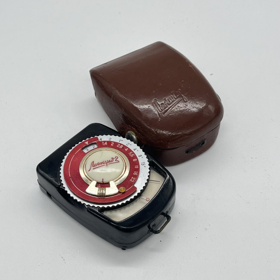 Фотоэлектрический экспонометр "Ленинград", пластик, кожа, Завод «Вибратор», г. Ленинград, СССР, 1950-1970 гг.