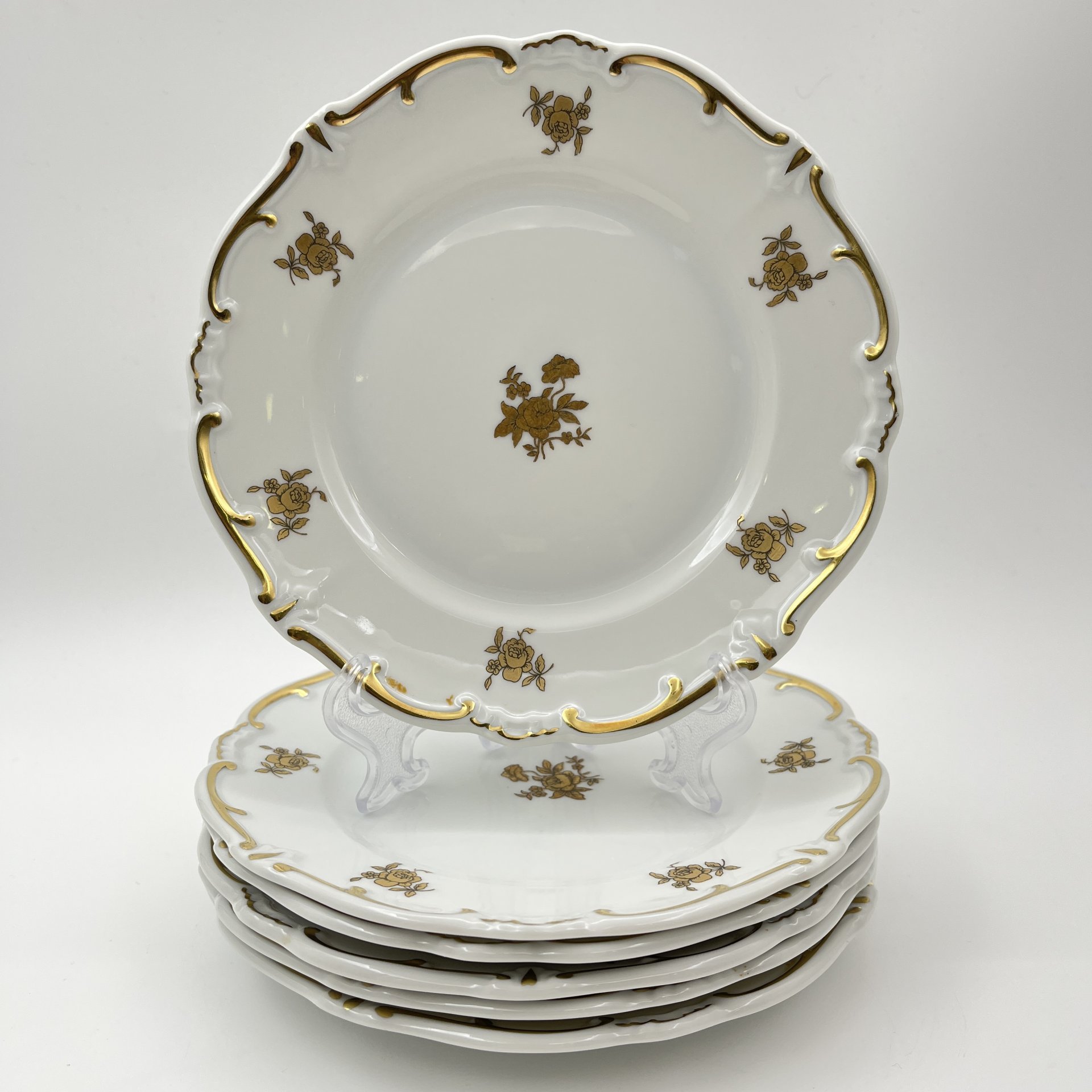 Набор из 6-ти десертных тарелок, украшенных цветочным декором, серия "Katharina", фарфор, золочение, Weimar Porzellan (Веймарский фарфор), ГДР, 1950-1980 гг.