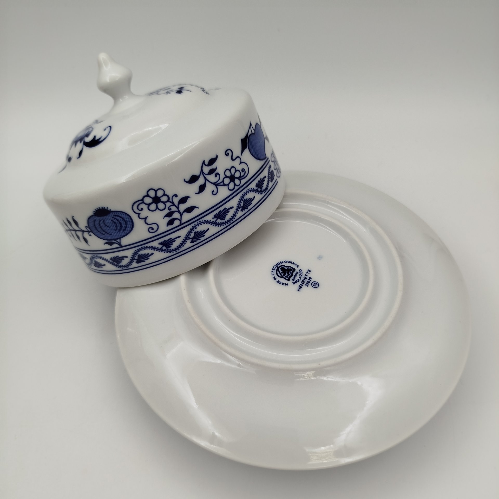 Масленка "Луковый узор", "Bohemia inglazed"