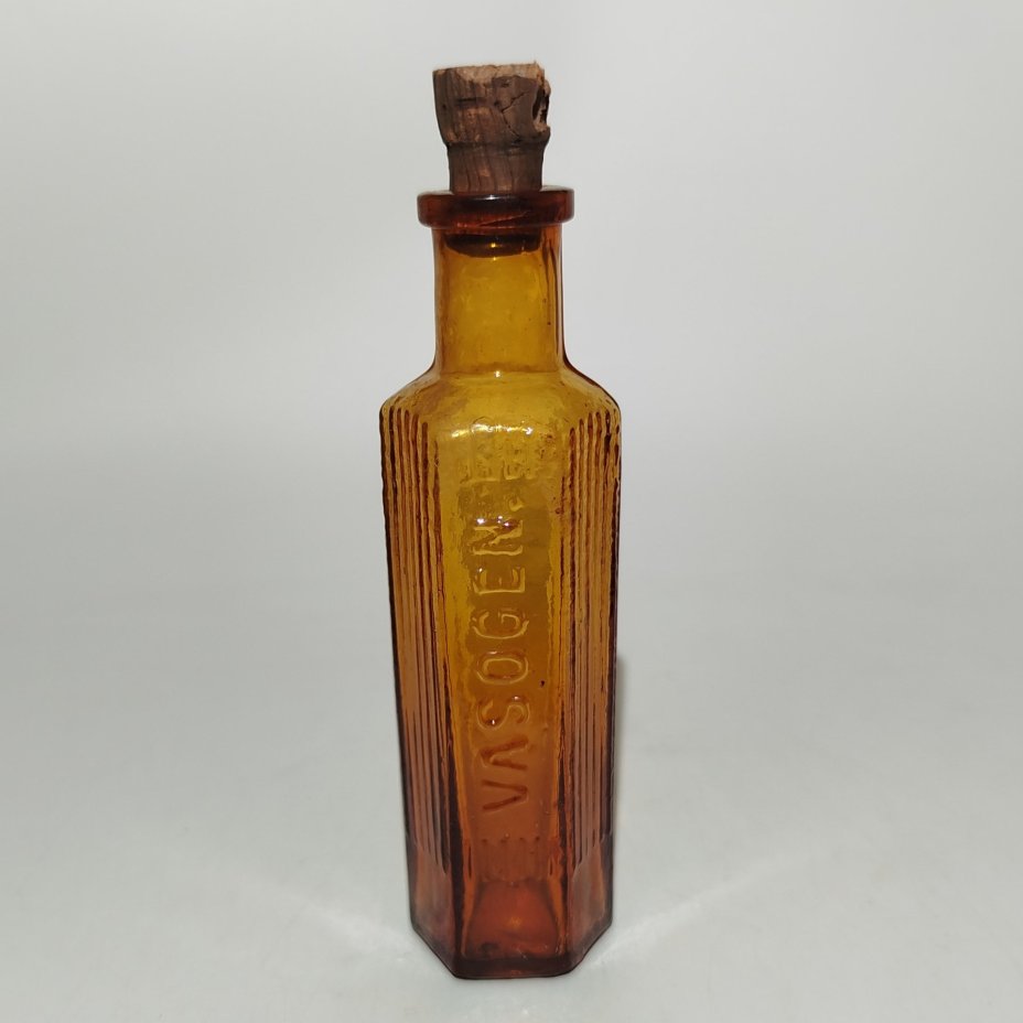 Флакон из-под препарата "Vasogen" ("Вазоген"), стекло, пробка, Западная Европа, 1893-1940 гг.