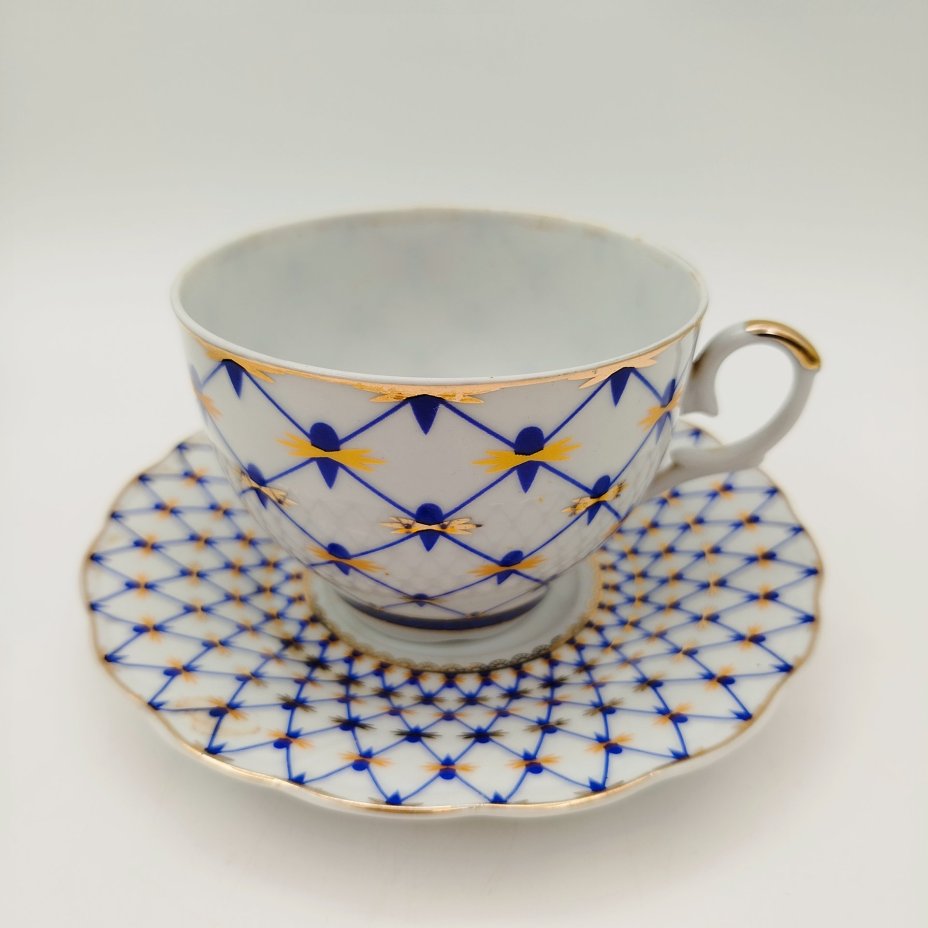 Пара чайная в стиле "Кобальтовой сетки", фарфор, печать, золочение, Loraine, Китай, 2000-2015 гг.