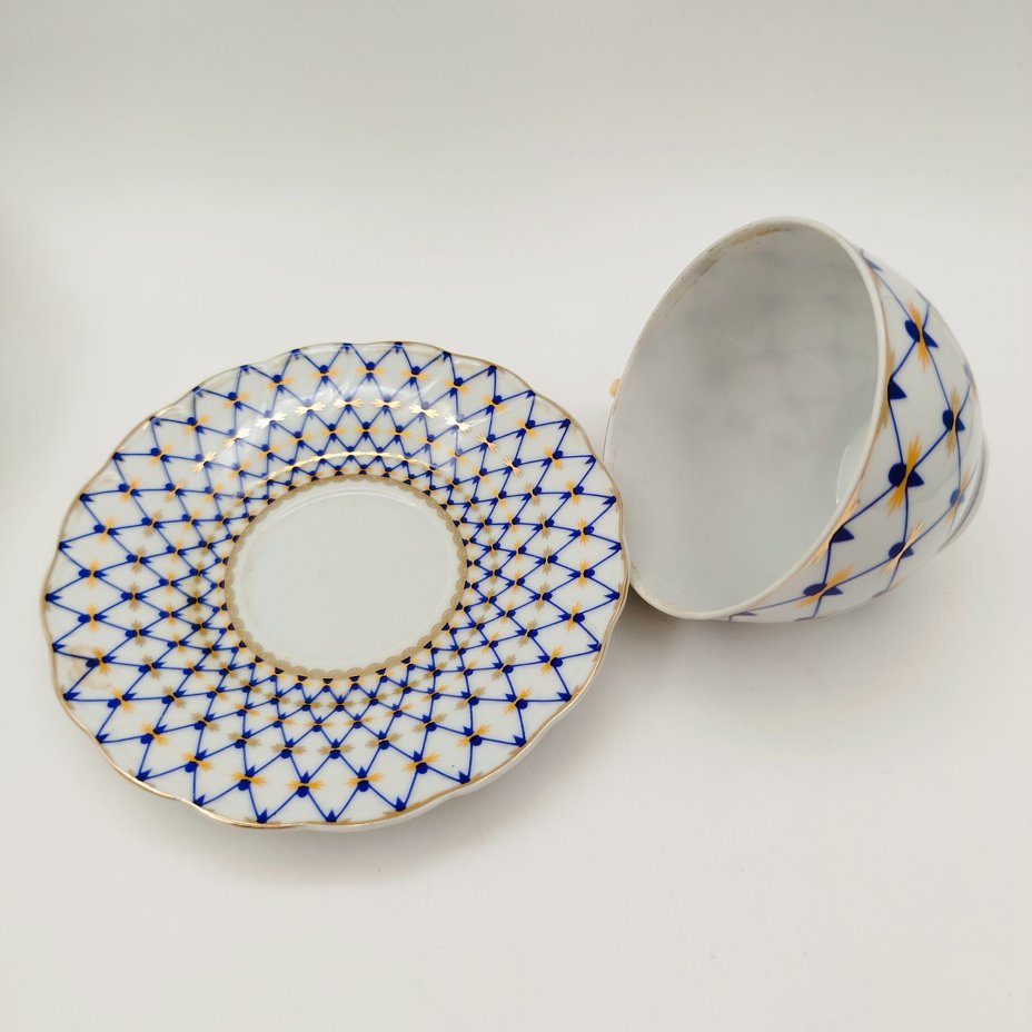 Пара чайная в стиле "Кобальтовой сетки", фарфор, печать, золочение, Loraine, Китай, 2000-2015 гг.