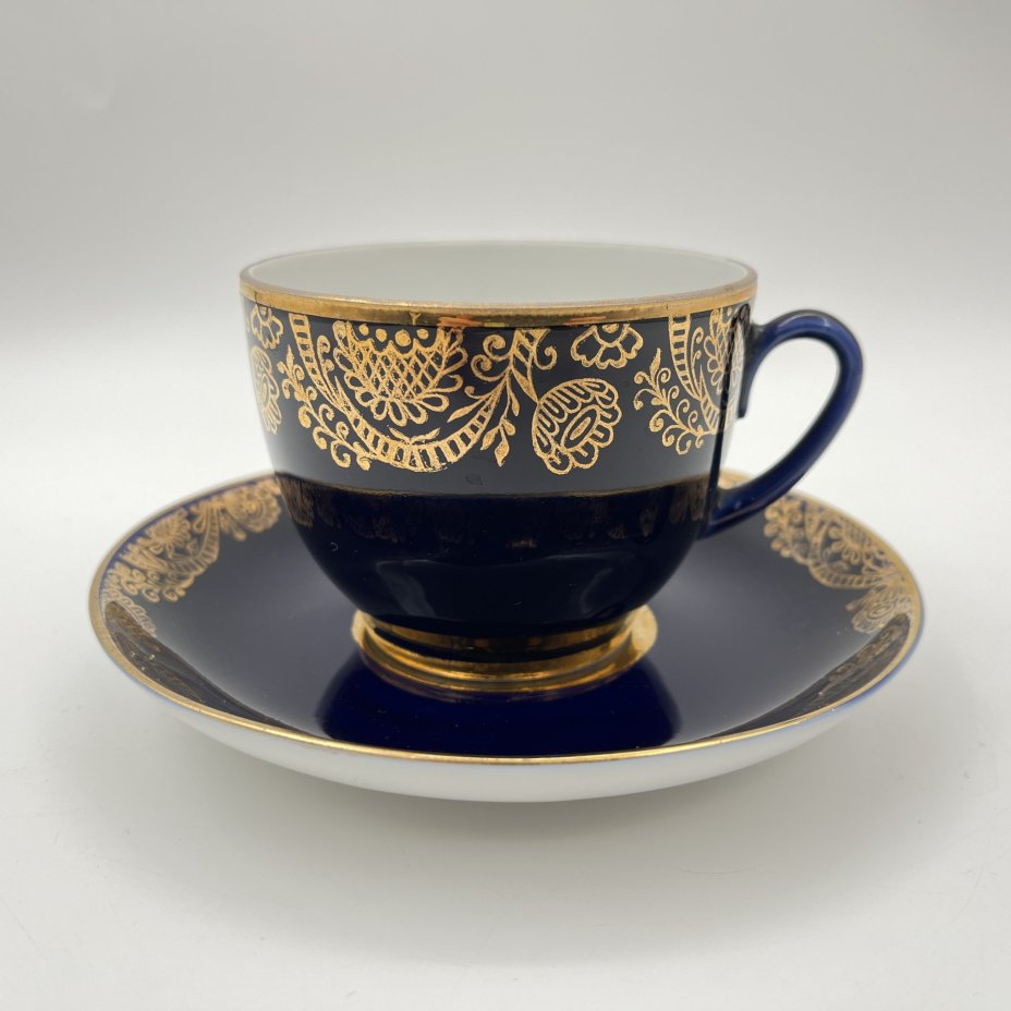 Чайная пара "Золотой фриз", фарфор, крытье кобальтом, золочение, Ленинградский фарфоровый завод (ЛФЗ), СССР, 1960-1970 гг.