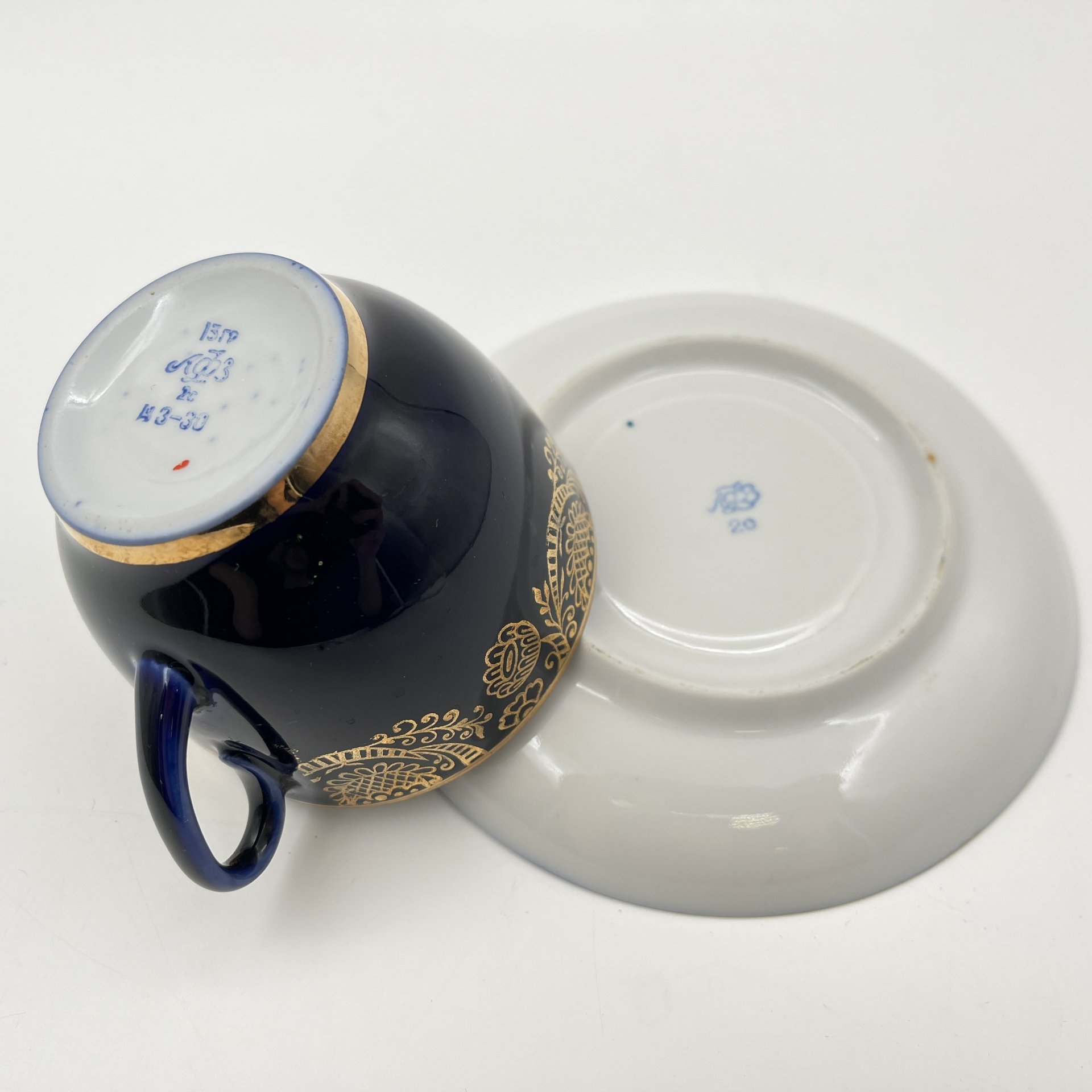 Чайная пара "Золотой фриз", фарфор, крытье кобальтом, золочение, Ленинградский фарфоровый завод (ЛФЗ), СССР, 1960-1970 гг.