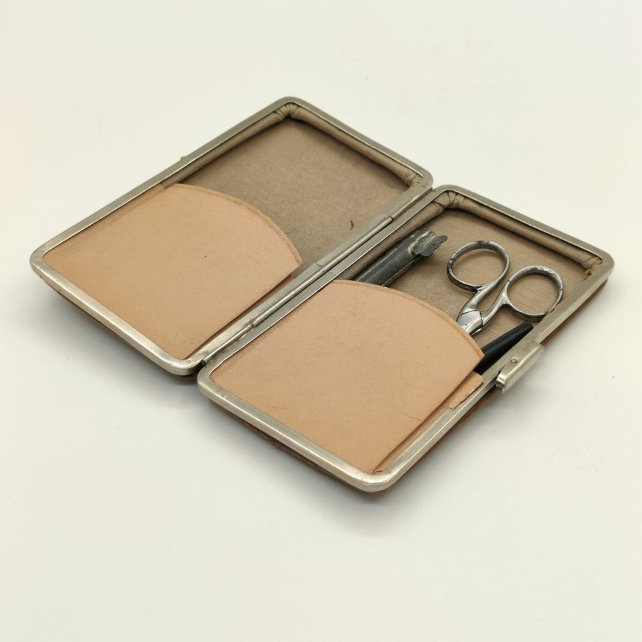 Набор сигаретный в оригинальном футляре (щипцы/гильотинка для обрезки сигарет, прибор для набивки), металл, картон, пластмасса, искусственная кожа, Zwilling J.A. Henckels Solingen, Германия, 1930-1960 гг.