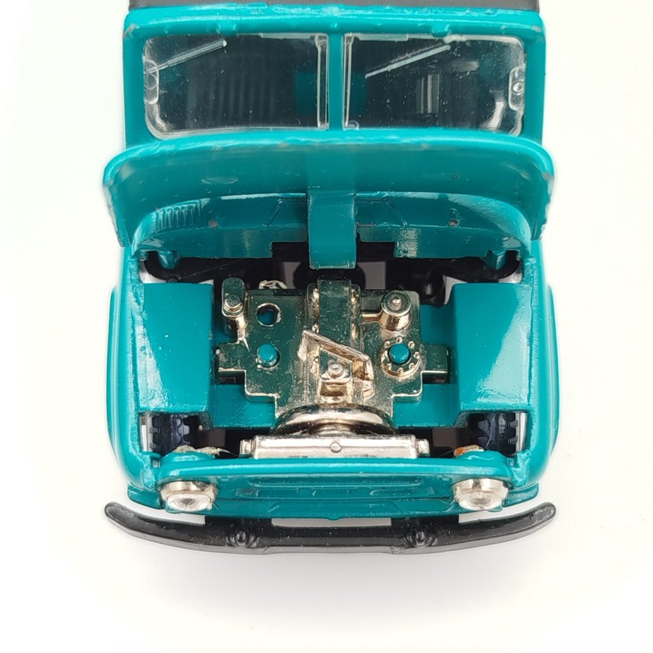 Модель автомобиля "УАЗ 469. №А34" в коробке