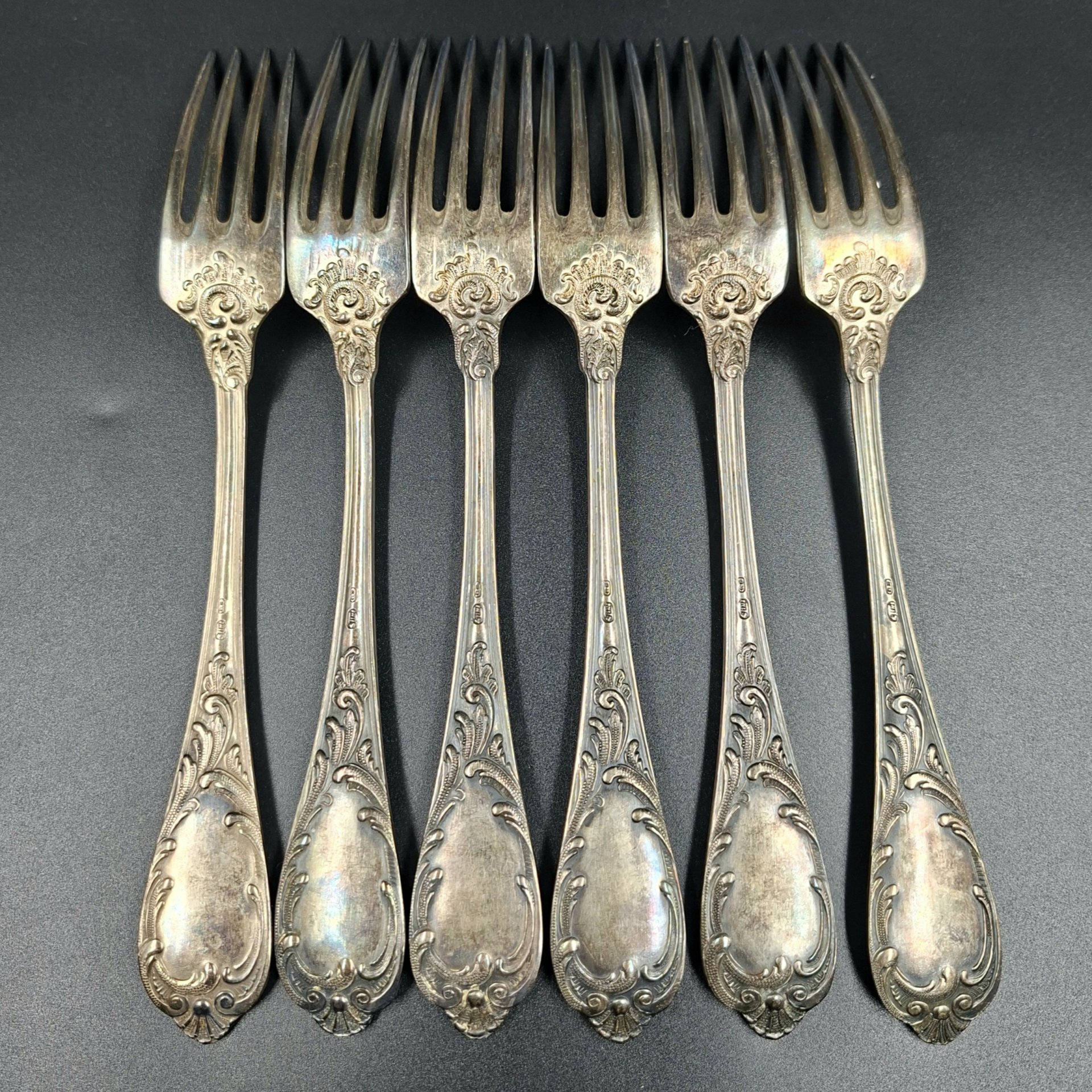 Набор из шести больших вилок с растительным декором, мНЦ (медь-никель-цинк), Вольнянский завод столовых приборов им. Шевченко (ЗiШ, ЗиШ), СССР, 1960-1980 гг.