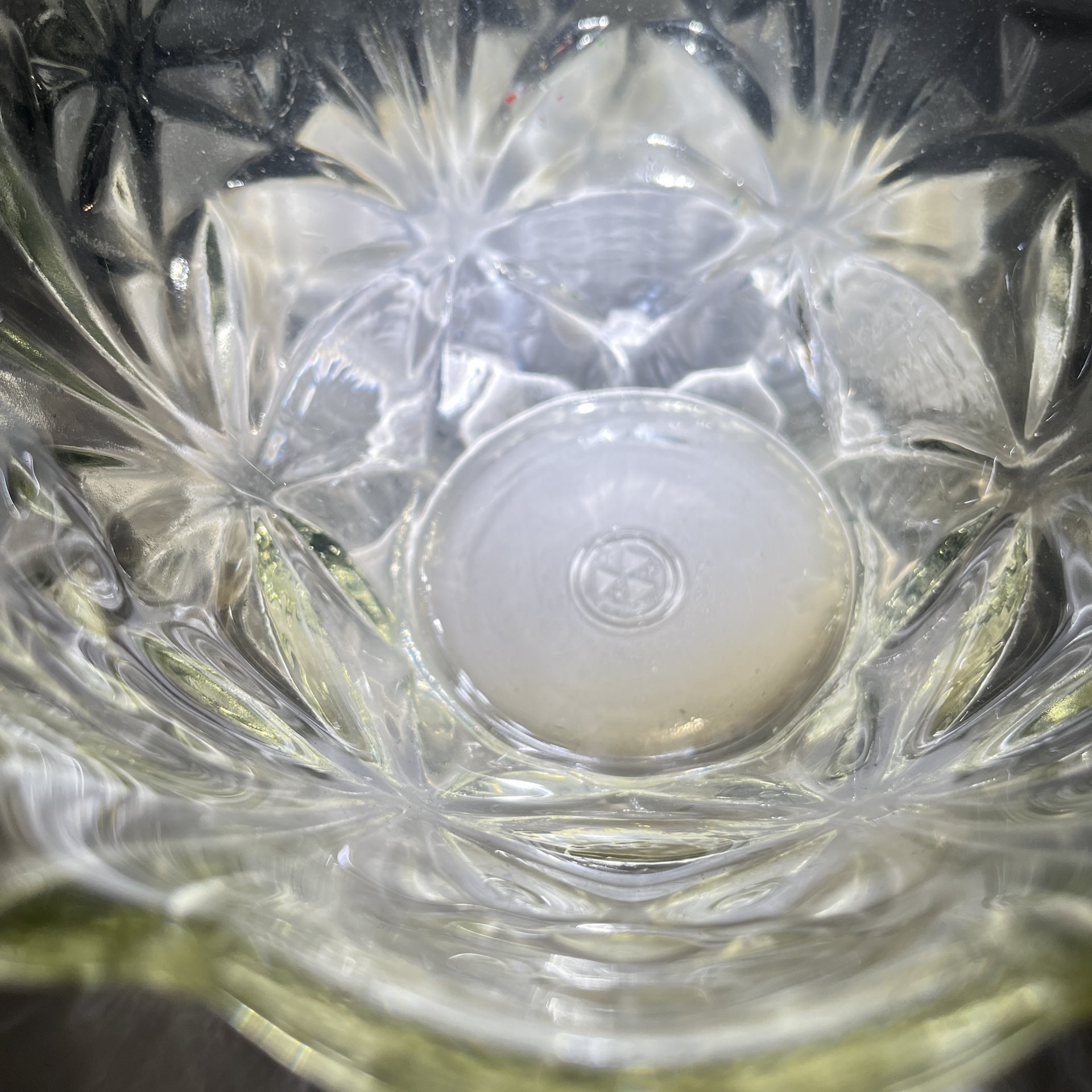 Набор из 2 вазочек с растительным декором