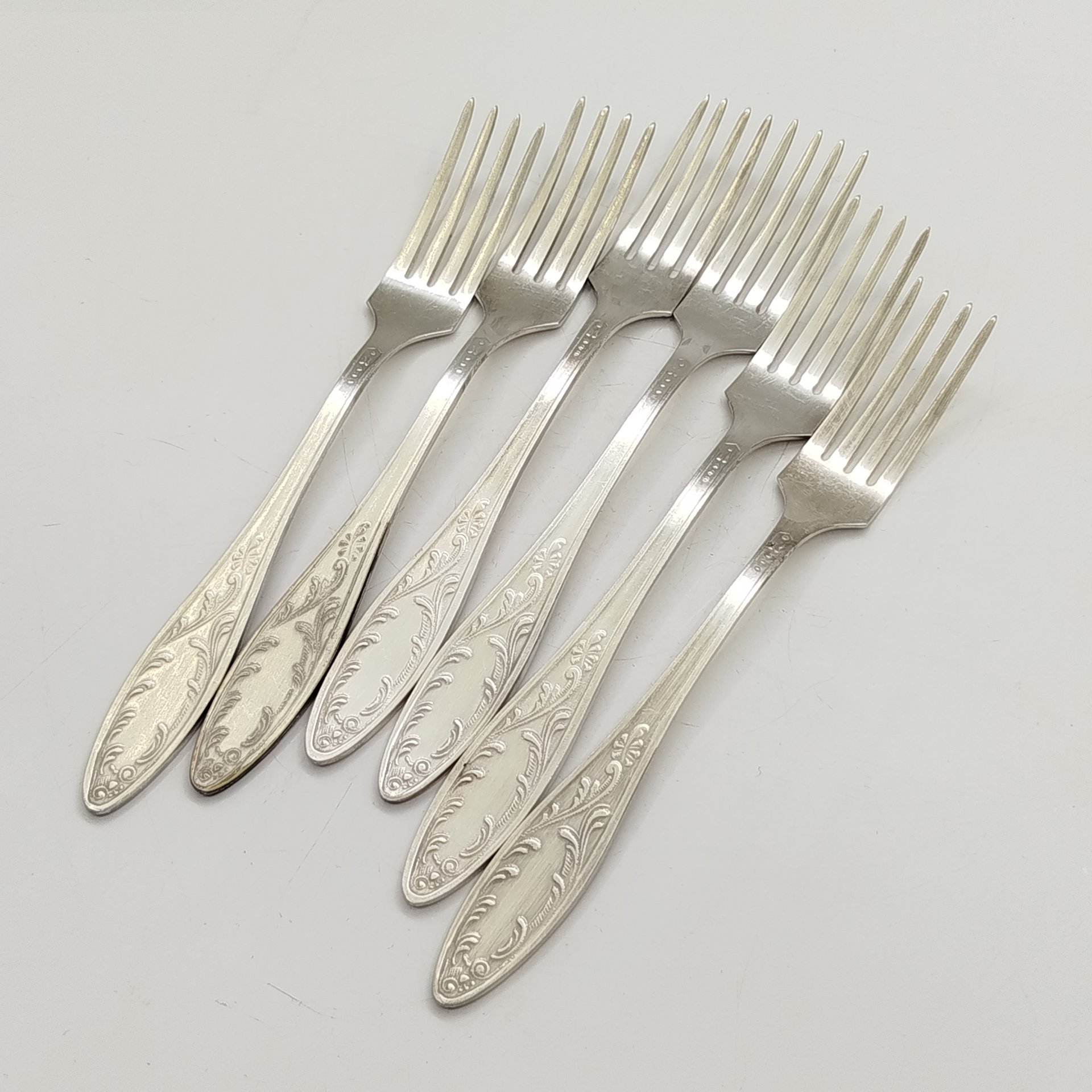 Набор из шести десертных вилок "Пламя", мНЦ (медь-никель-цинк), Кольчугинский завод цветных металлов, СССР, 1960-1990 гг.