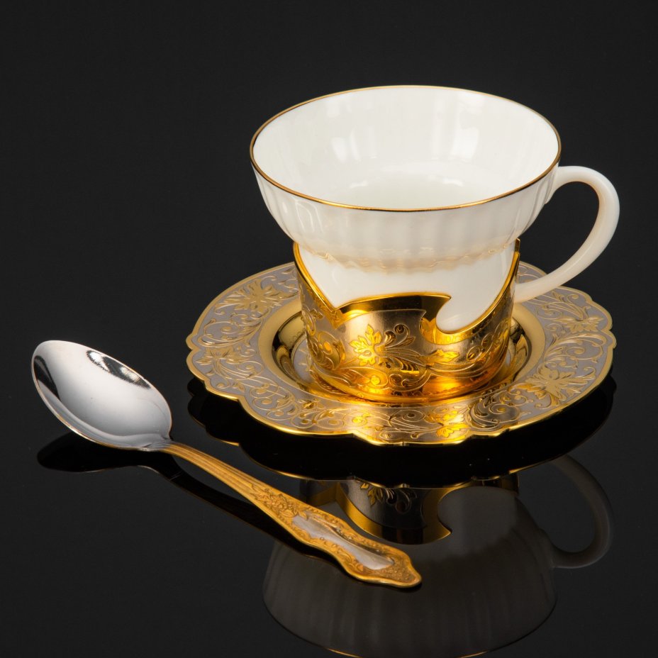 Набор для чая (чайная пара) в подарочном кофре, латунь, золочение, никелирование, травление, гравирование, фарфор, Златоустовская оружейная компания, Российская Федерация, 2010-2015 гг.