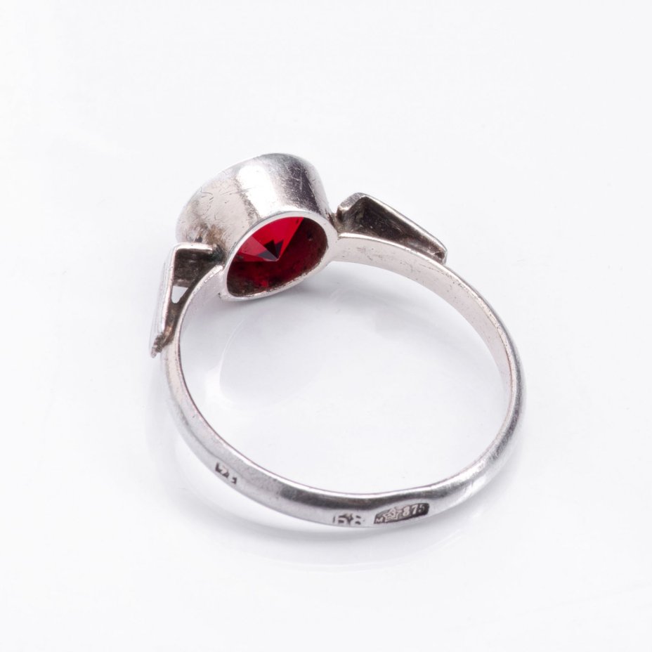 Кольцо, декорированное красной вставкой, серебро 875 пр., СССР, 1970-1990 г.