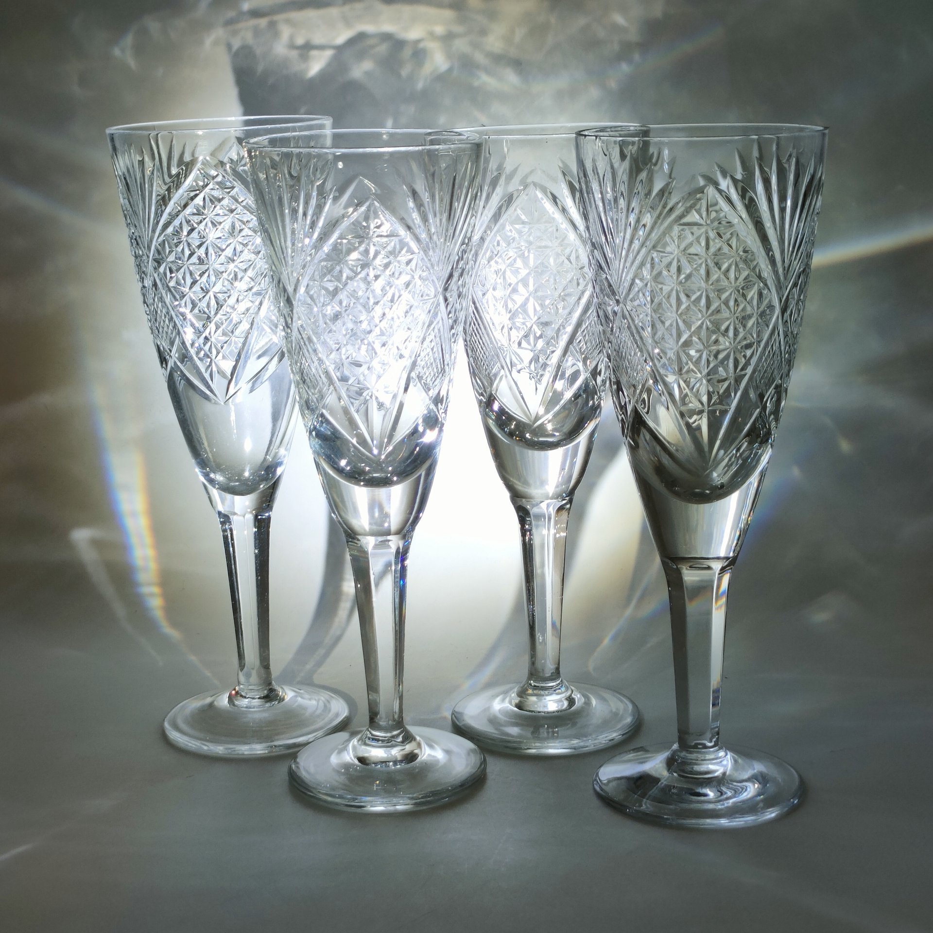 Набор из 4-х бокалов с резным геометрическим декором, хрусталь, алмазная грань, СССР, 1970-1990 гг.