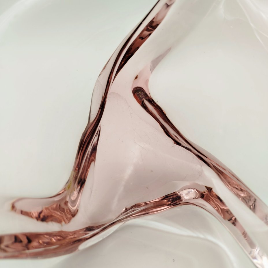 Ваза (фруктовница), выполненная в розовом и голубом оттенках