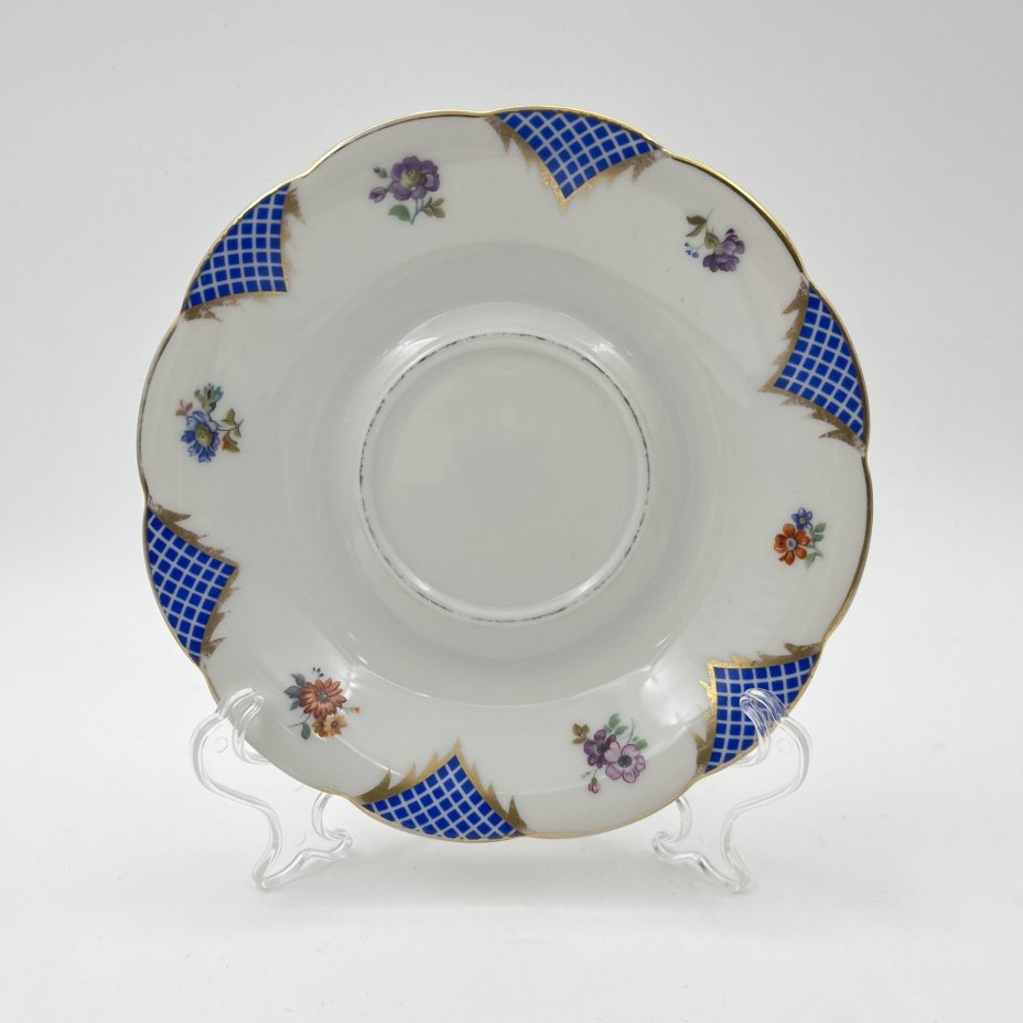 Трио чайное, украшенное цветочным декором, Ullersricht Weiden, фарфор, деколь, золочение, Bavaria Porzellan, Германия, 1930-1950 гг.