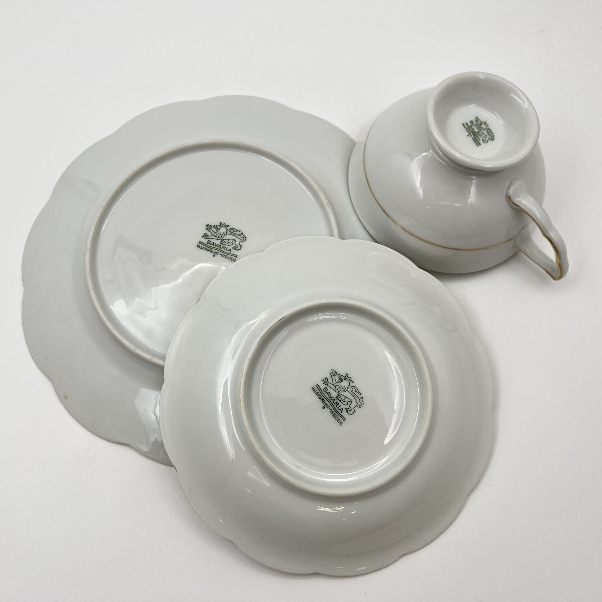 Трио чайное, украшенное цветочным декором, Ullersricht Weiden, фарфор, деколь, золочение, Bavaria Porzellan, Германия, 1930-1950 гг.