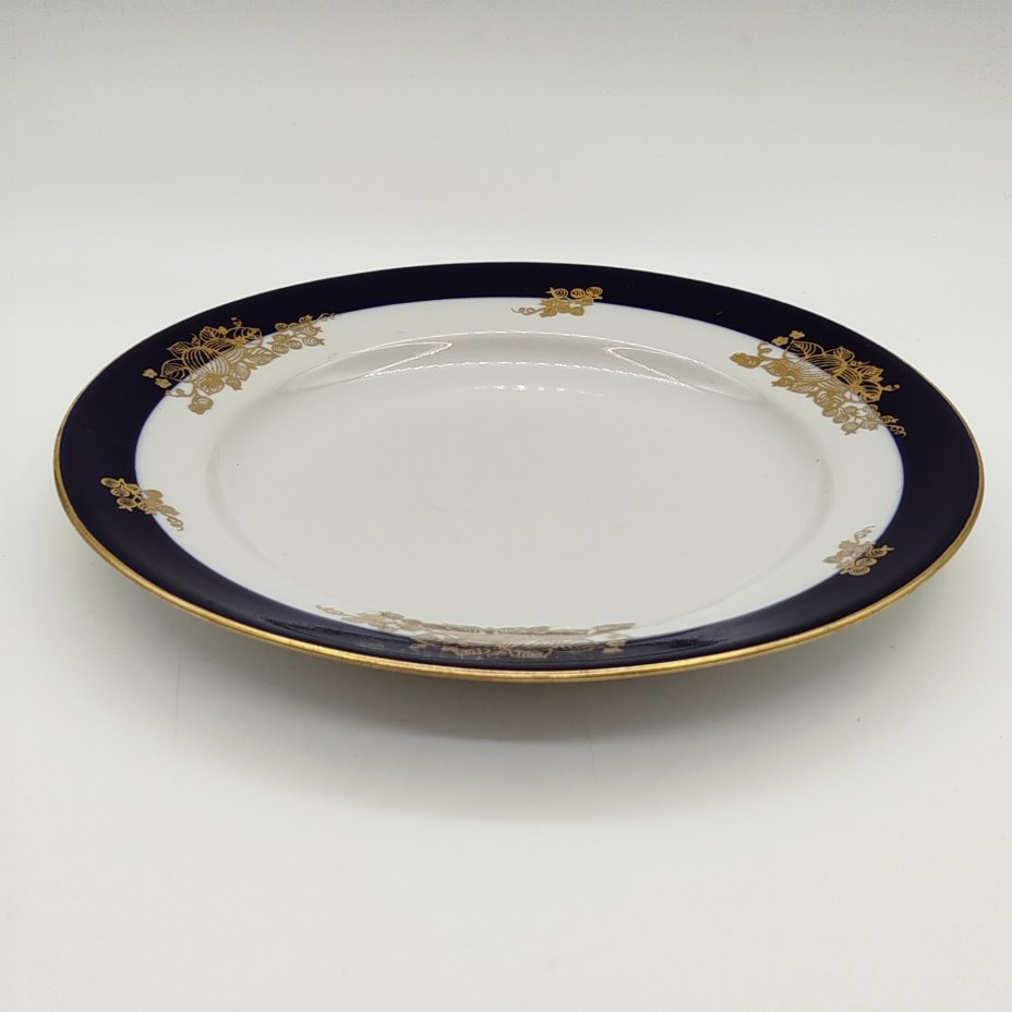 Тарелка обеденная "Крыжовник"