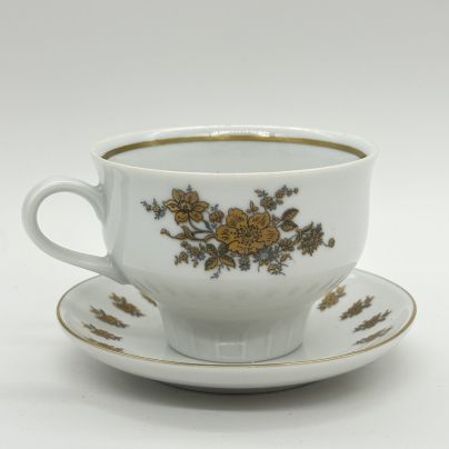 Чайная пара с цветочным декором, фарфор, деколь, золочение, Graf Von Henneberg Porzellan, 1777 Jlmenau, ГДР, 1977-1990 гг.