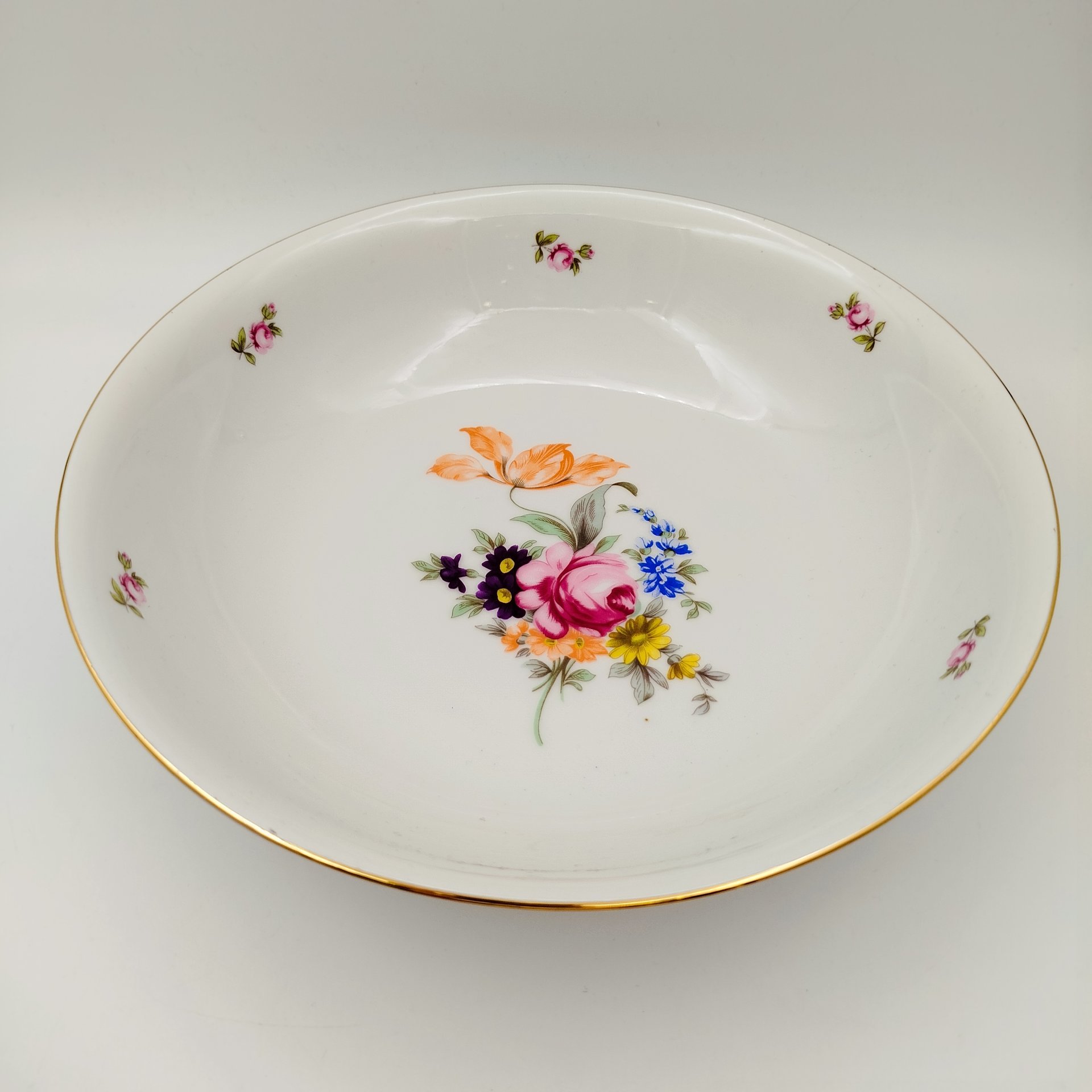 Набор из двух салатников с цветочным декором