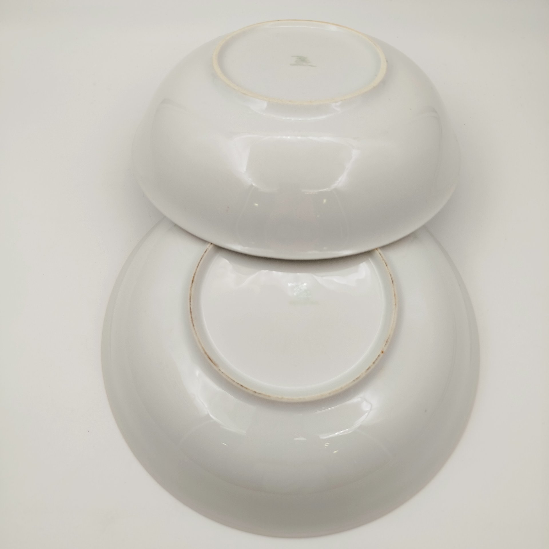 Набор из двух салатников с цветочным декором