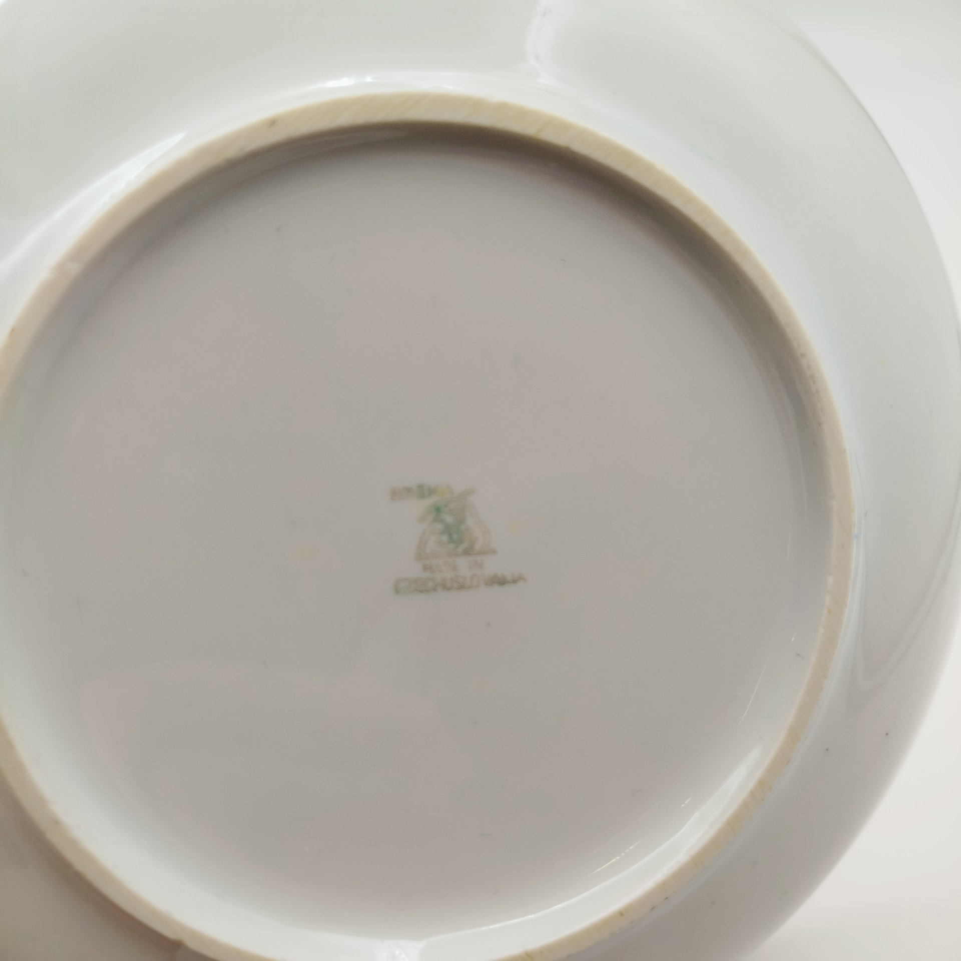 Набор из двух салатников с цветочным декором